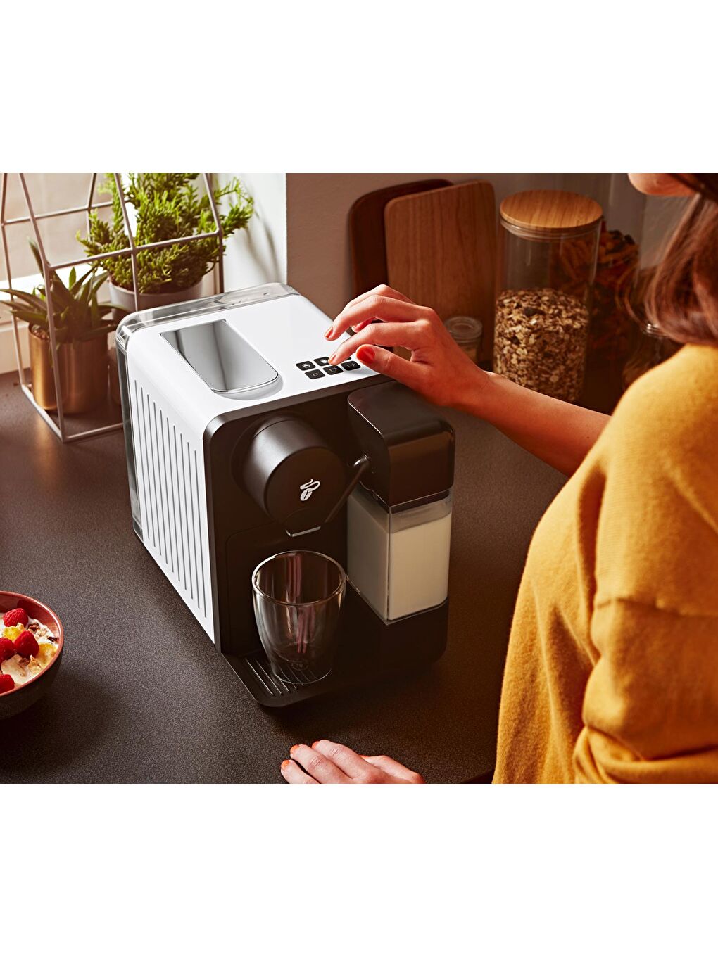 Cafissimo Milk Kapsüllü Kahve Makinesi, Beyaz