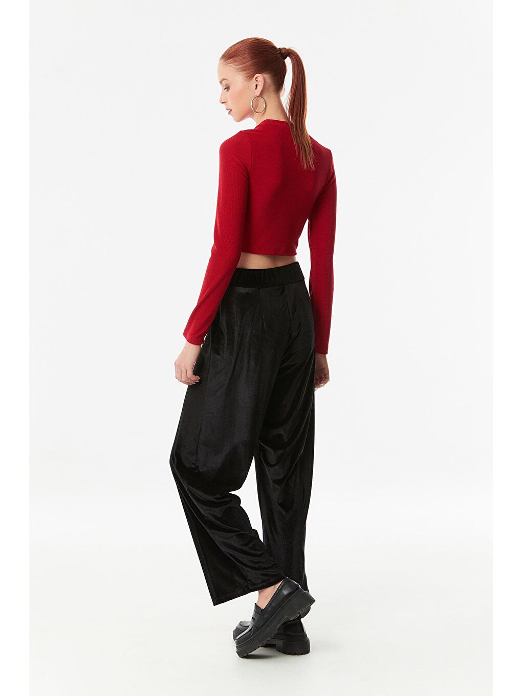 Kırmızı Fitilli Halka Detaylı Crop Bluz-4