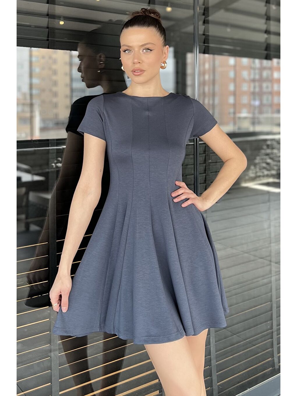 Gri Bisiklet Yaka Kadın Mini Elbise-1