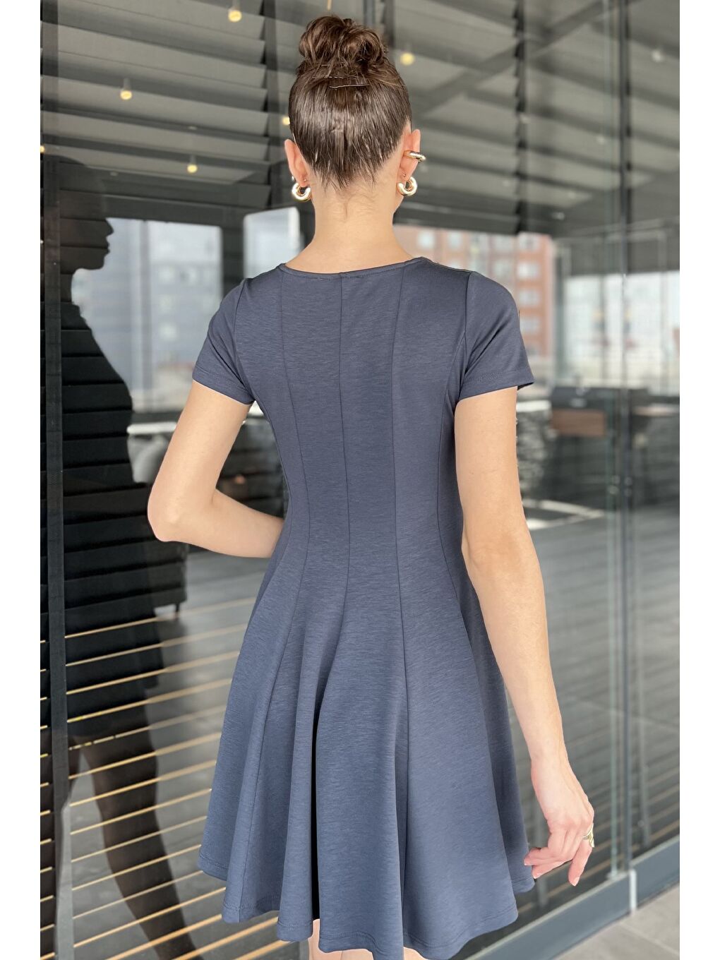 Gri Bisiklet Yaka Kadın Mini Elbise-2