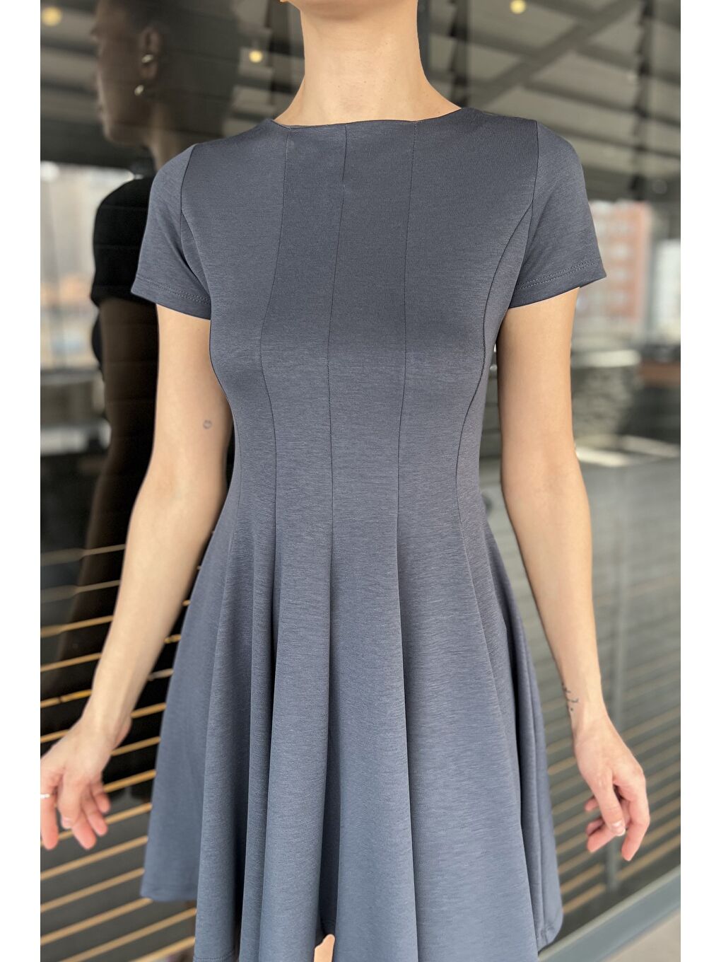 Gri Bisiklet Yaka Kadın Mini Elbise-3