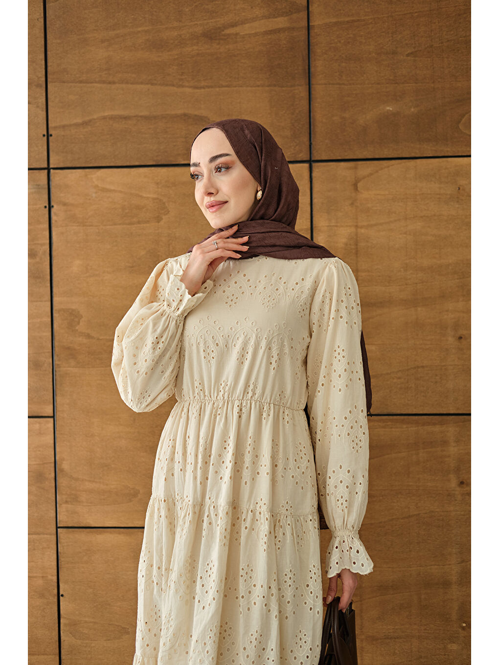 Ekru Kadın Beli Lastikli Brode Detay Elbise Krem-1