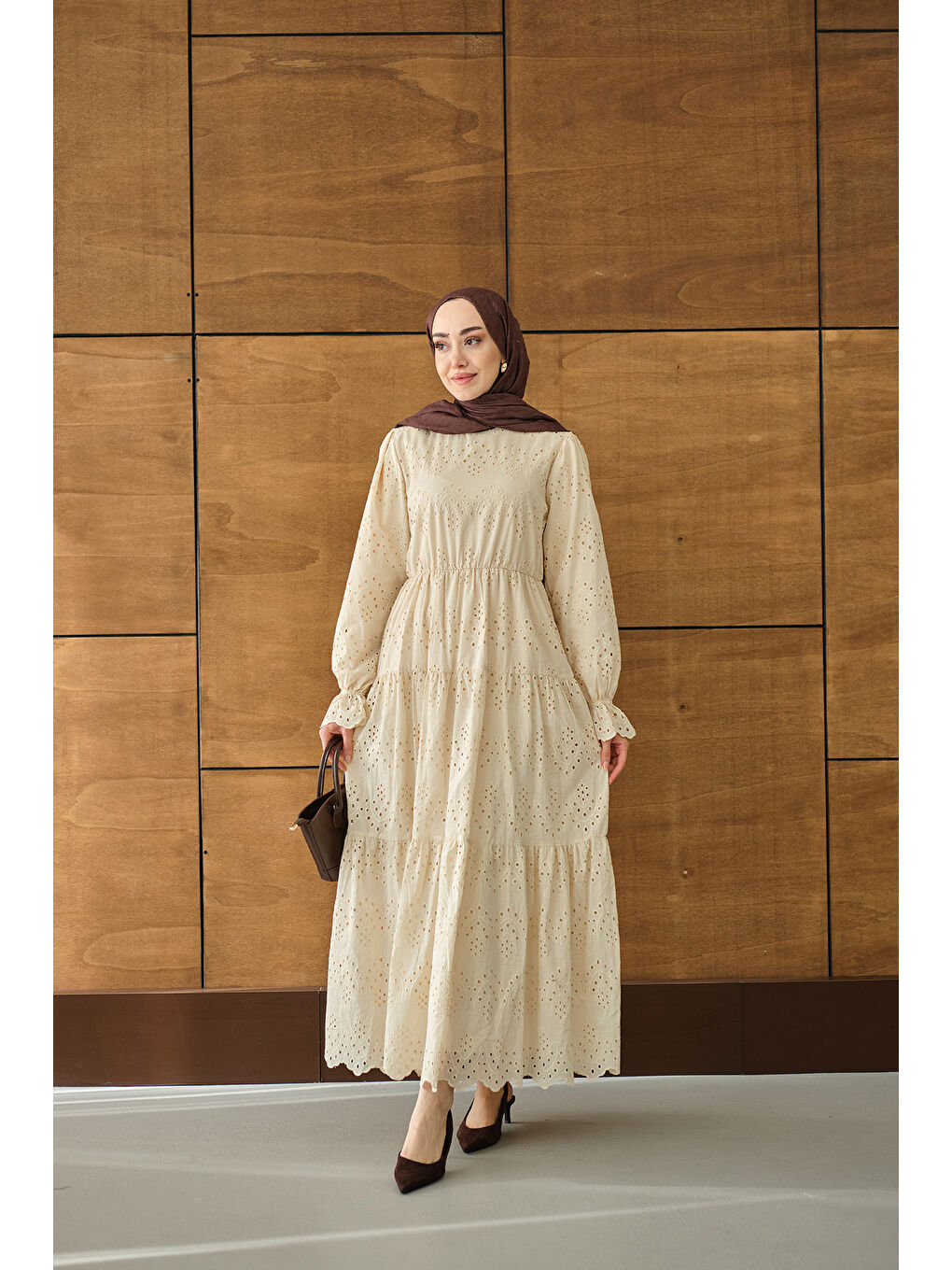 Ekru Kadın Beli Lastikli Brode Detay Elbise Krem-2
