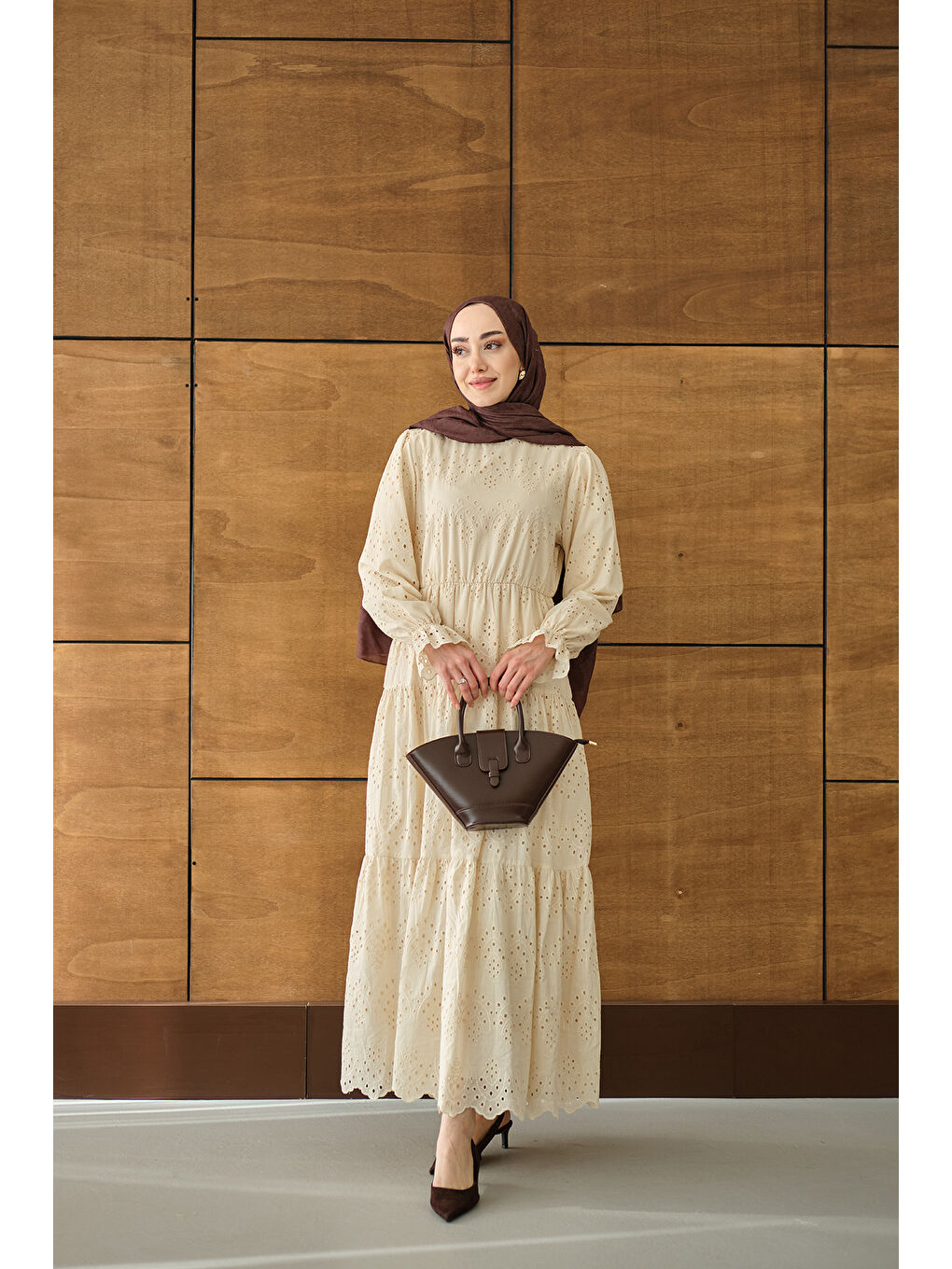 Ekru Kadın Beli Lastikli Brode Detay Elbise Krem-3