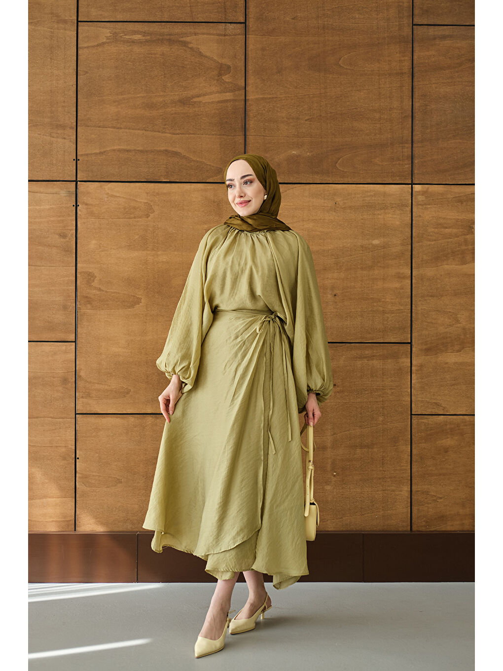 Kadın Tül Detay Pelerinli Etekli Takım Fıstık Yeşil-2