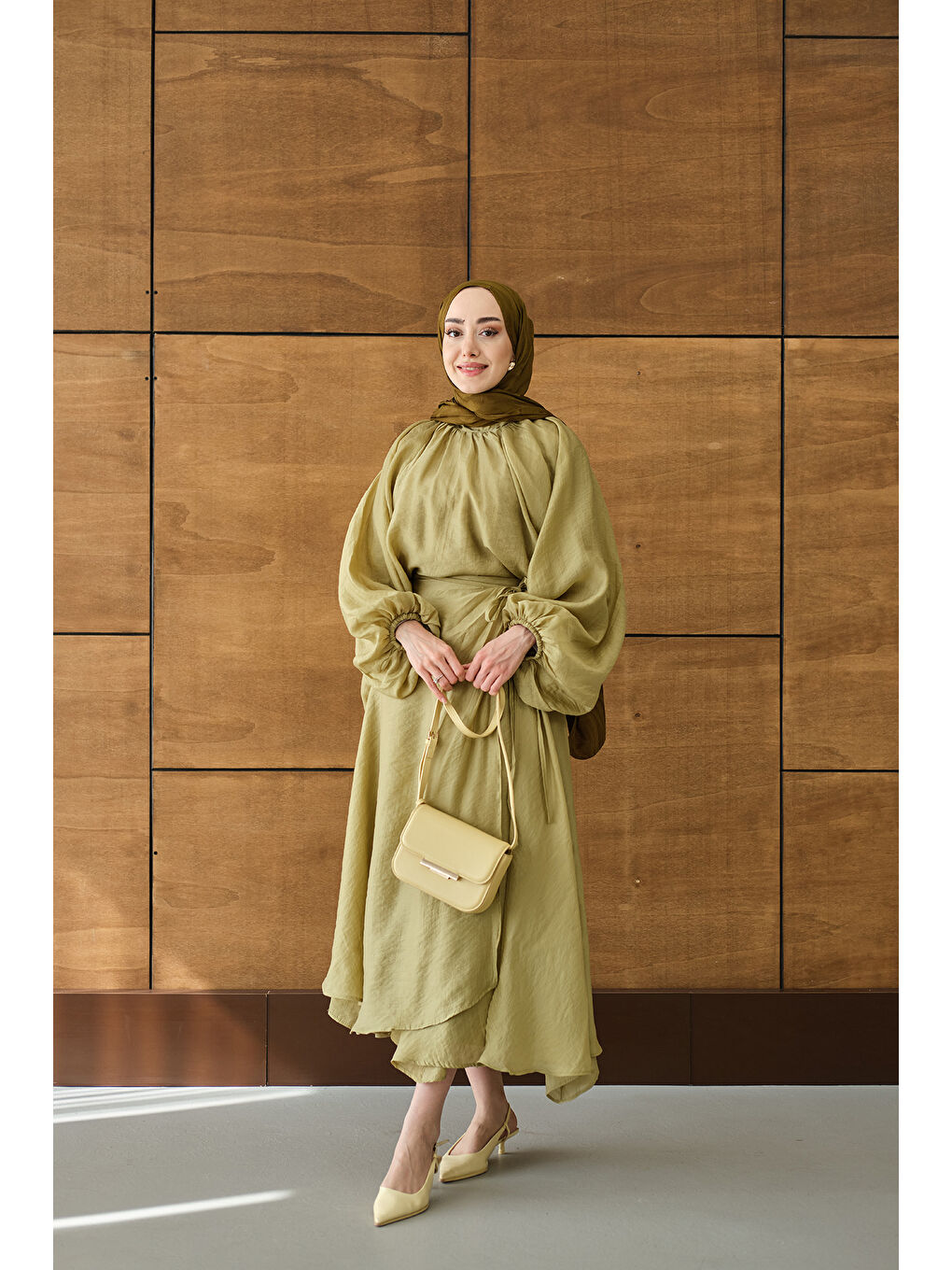 Kadın Tül Detay Pelerinli Etekli Takım Fıstık Yeşil-3