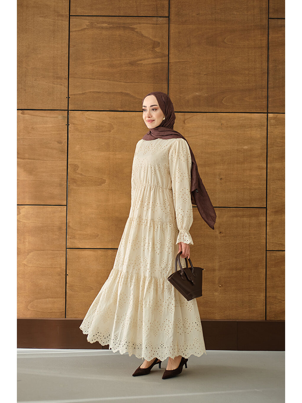 Ekru Kadın Beli Lastikli Brode Detay Elbise Krem-4