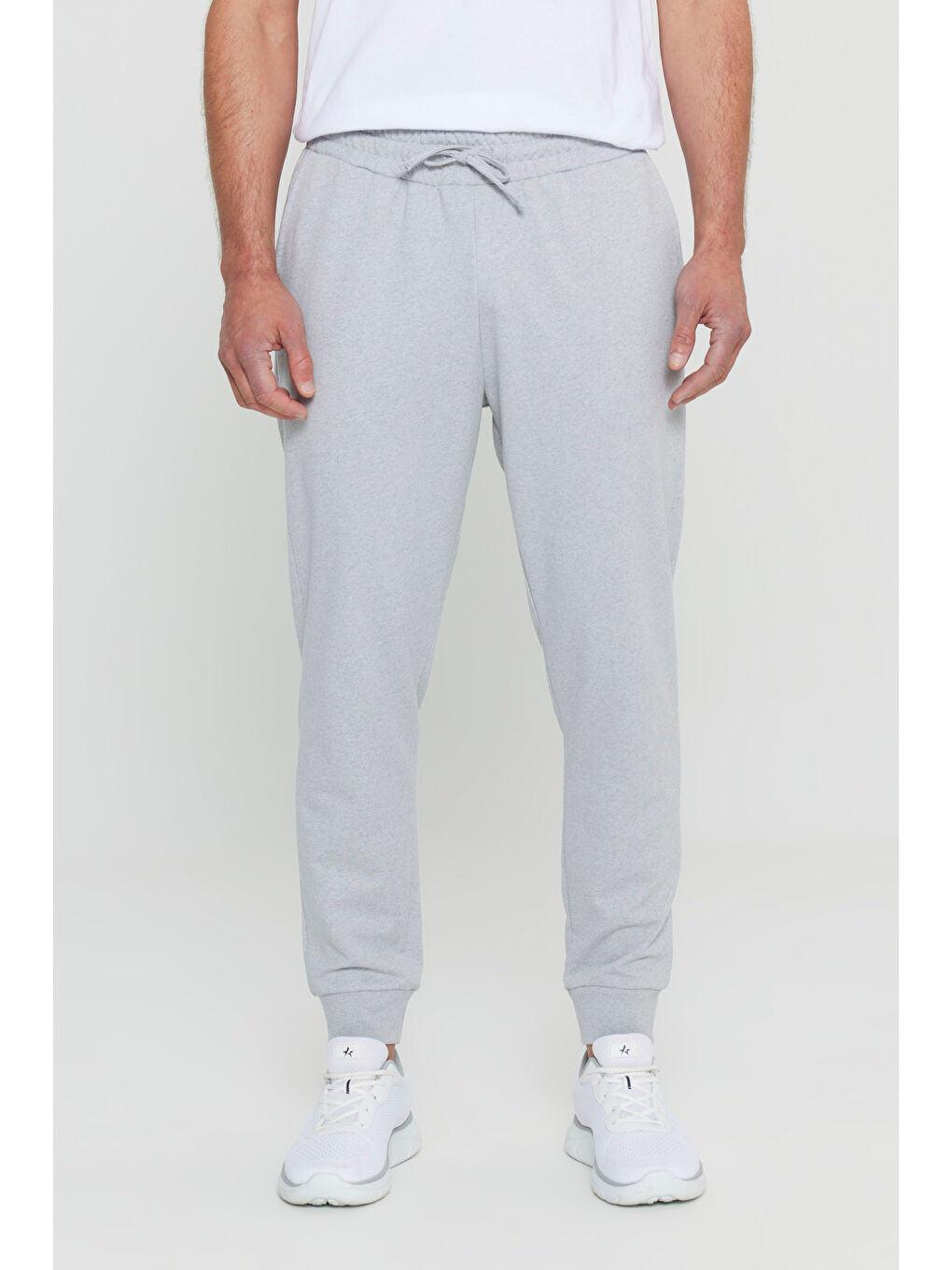 AC&Co / Altınyıldız Classics Erkek Gri Melanj Standart Fit Normal Kesim 2 İplik Cepli Rahat Recycle Pamuklu Jogger Eşofman Altı