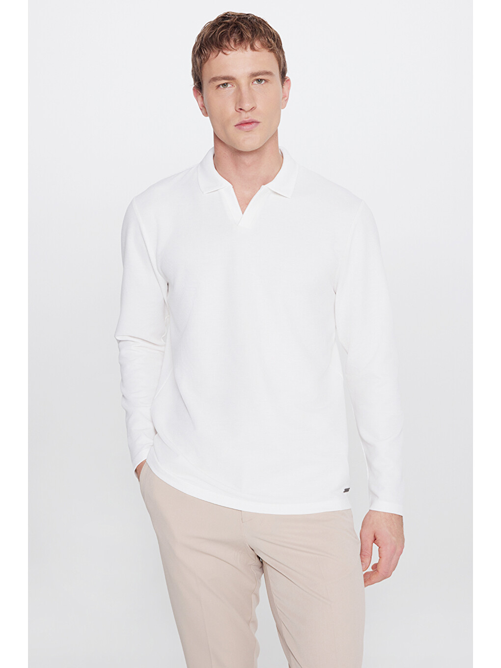Erkek Ekru Slim Fit Dar Kesim Polo Yaka Jakarlı Esnek Tişört-1