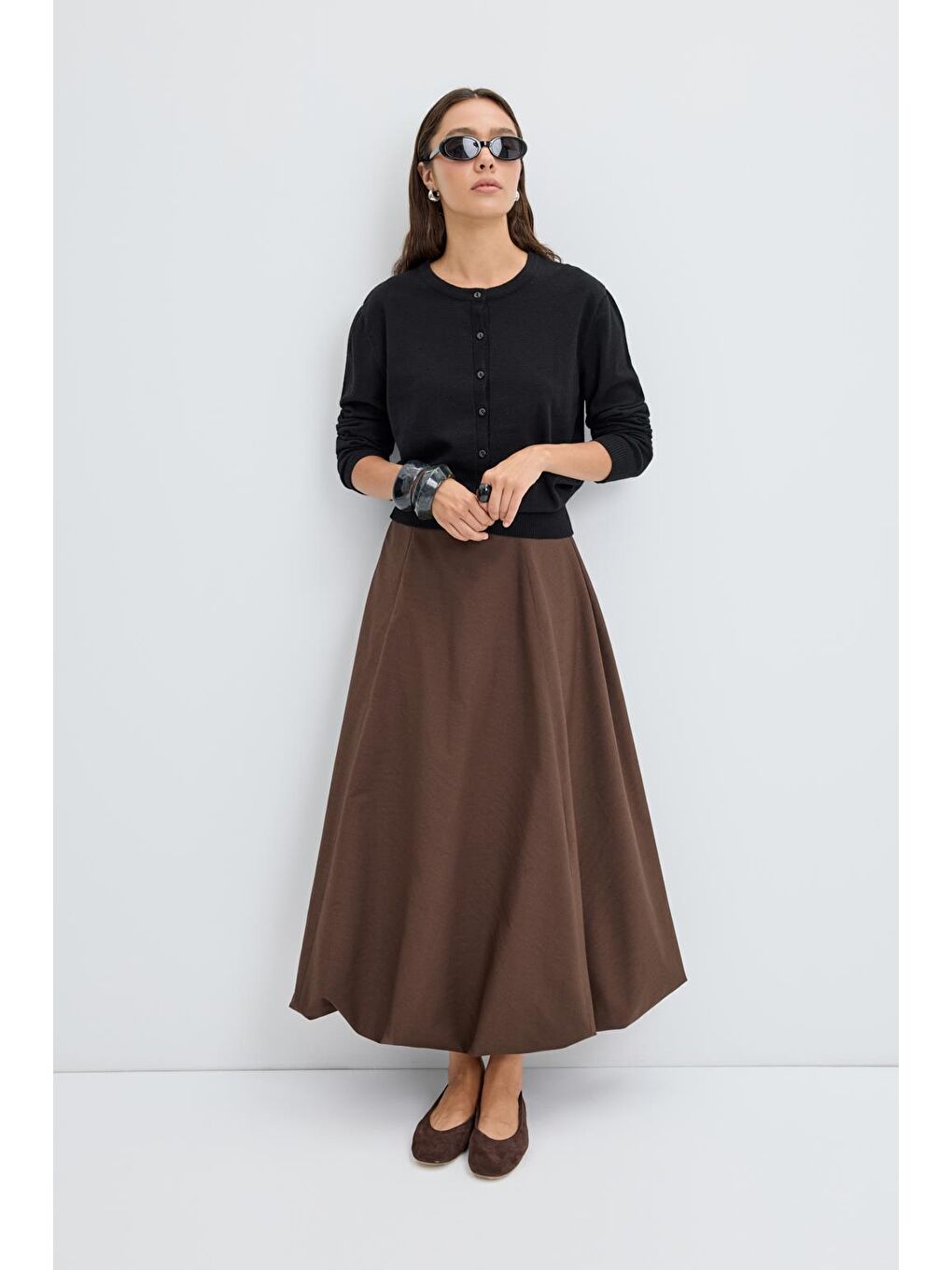 Yuvarlak Yaka Düğmeli Triko Hırka Siyah-2