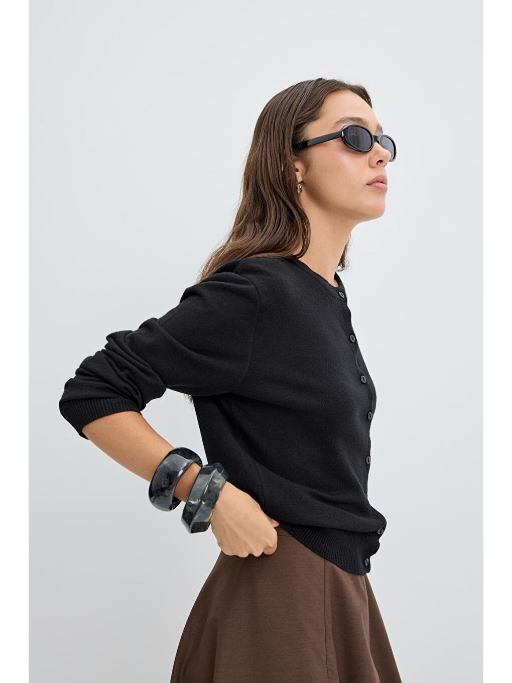 Yuvarlak Yaka Düğmeli Triko Hırka Siyah-3