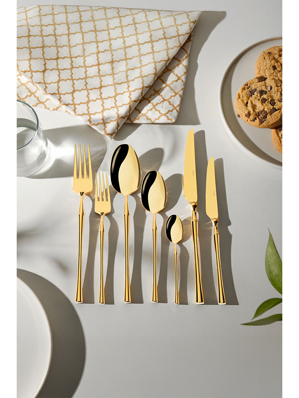 Sarı Marbella Full Altın 12 Kişilik 84 Parça Deri Kutulu Çatal Kaşık Bıçak Takımı-5