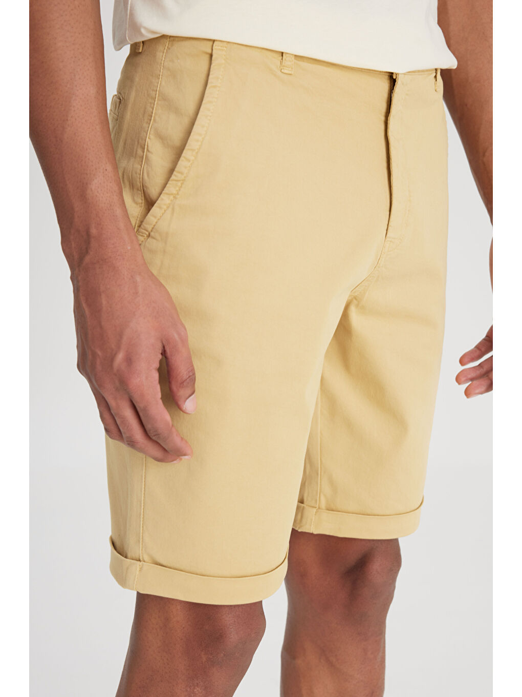 Kahverengi Regular Fit Normal Bel Camel Şort-2