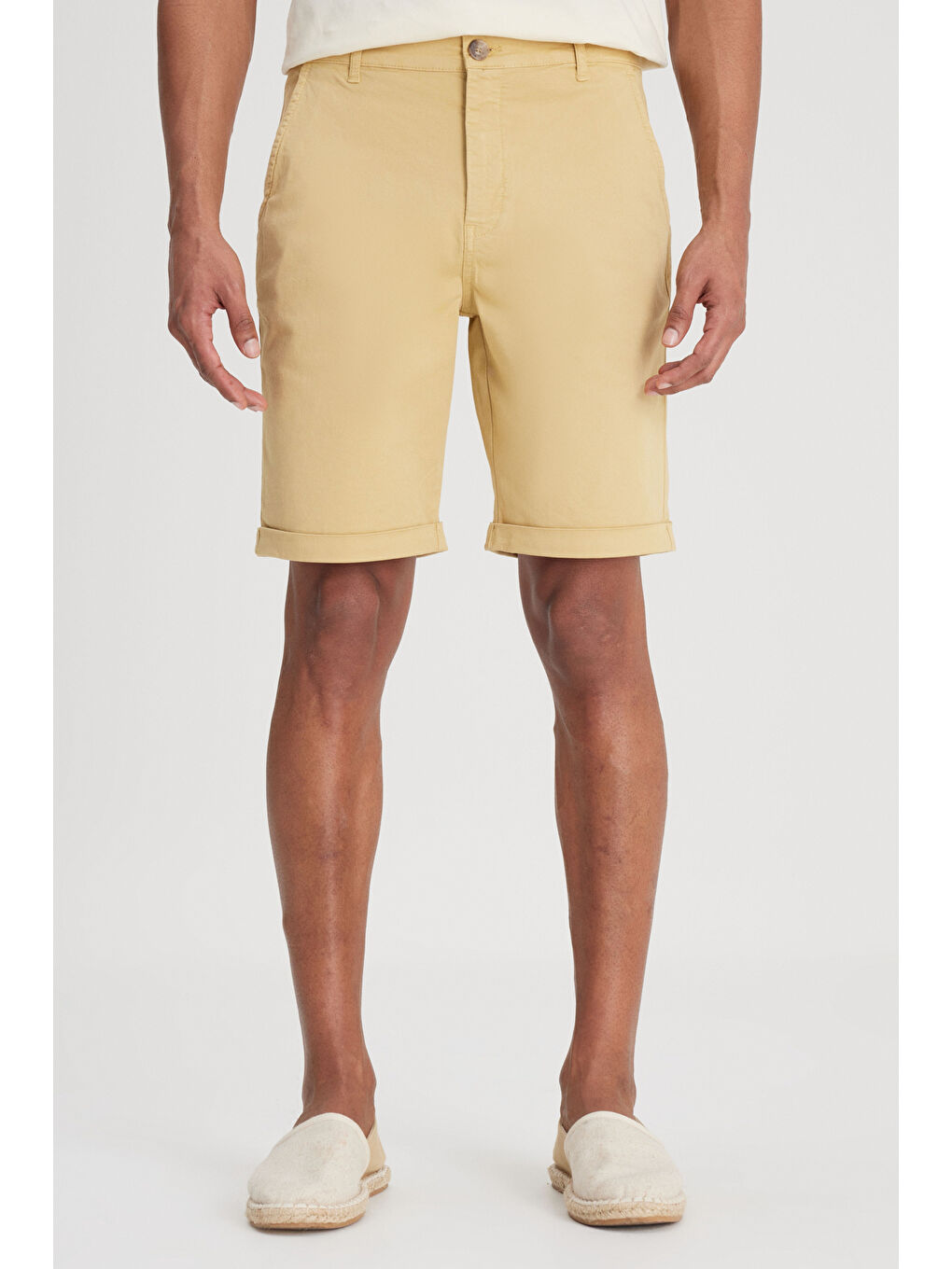 Kahverengi Regular Fit Normal Bel Camel Şort-4