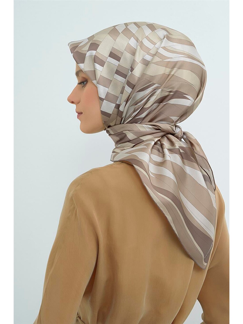 Bej Saf İpek Twill Eşarp 9507D 03-2