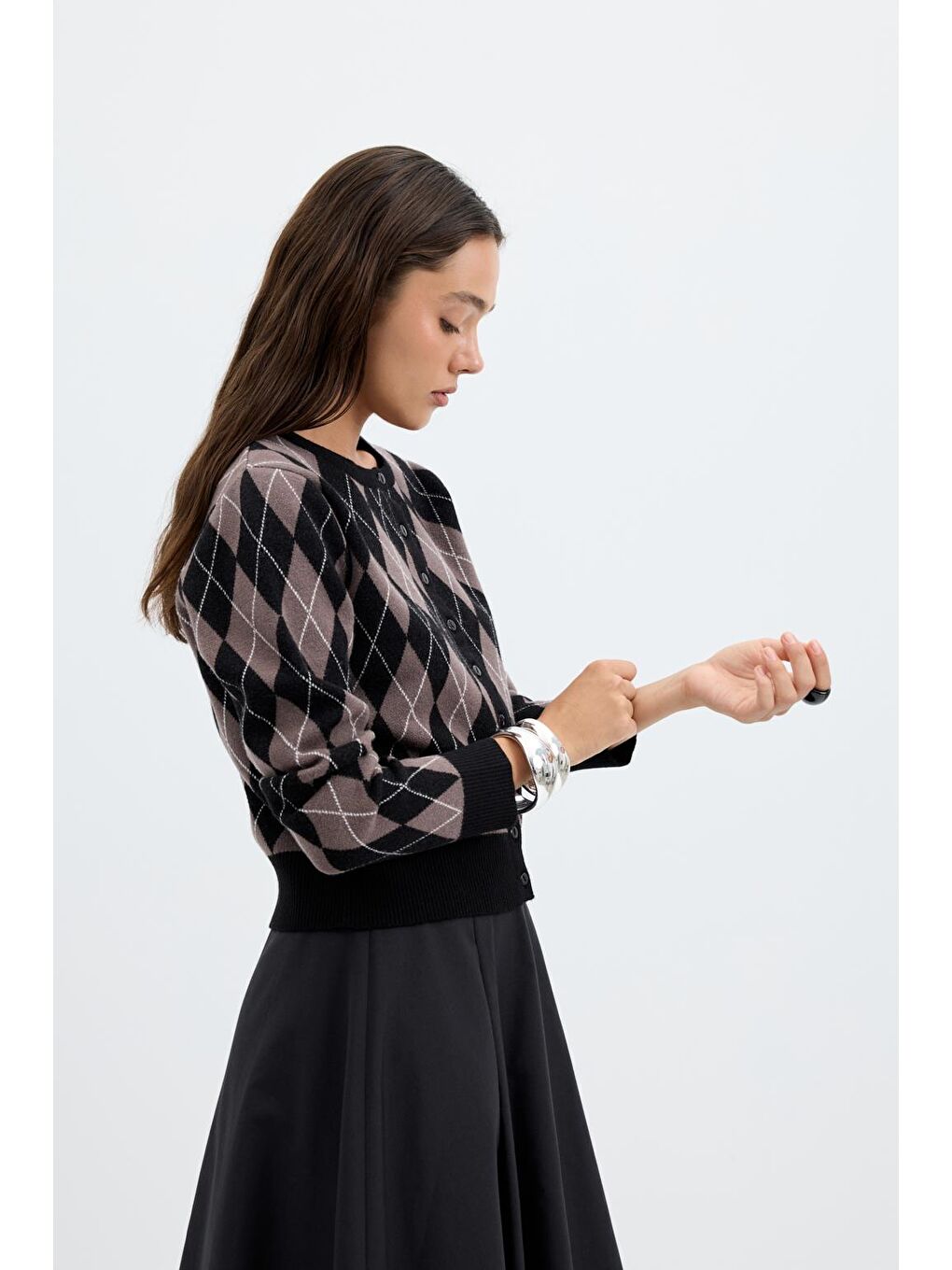 Yuvarlak Yaka Baklava Desenli Triko Hırka Siyah-3