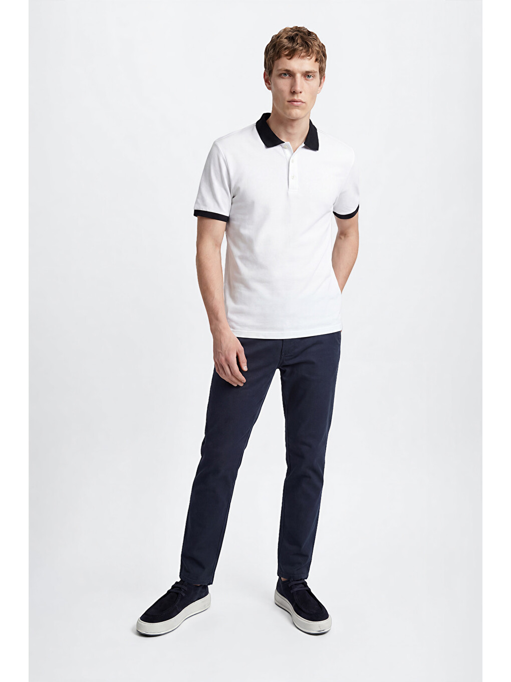 Erkek Beyaz-Lacivert %100 Pamuk Slim Fit Dar Kesim Polo Yaka Tişört-1