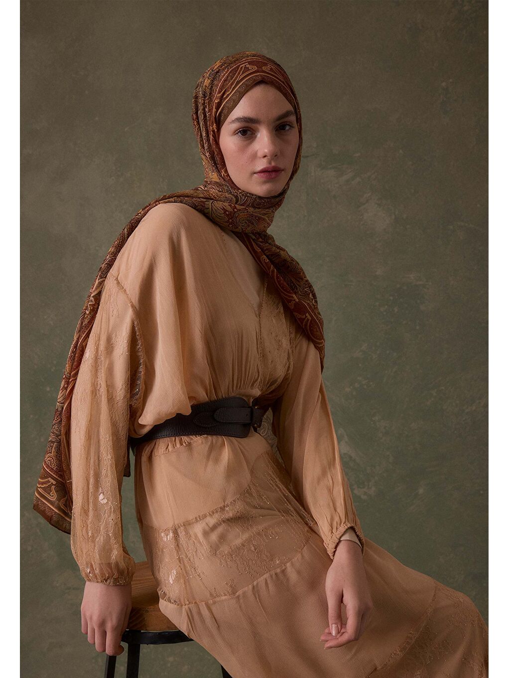 Kahverengi Amora Desen Şal Tarçın