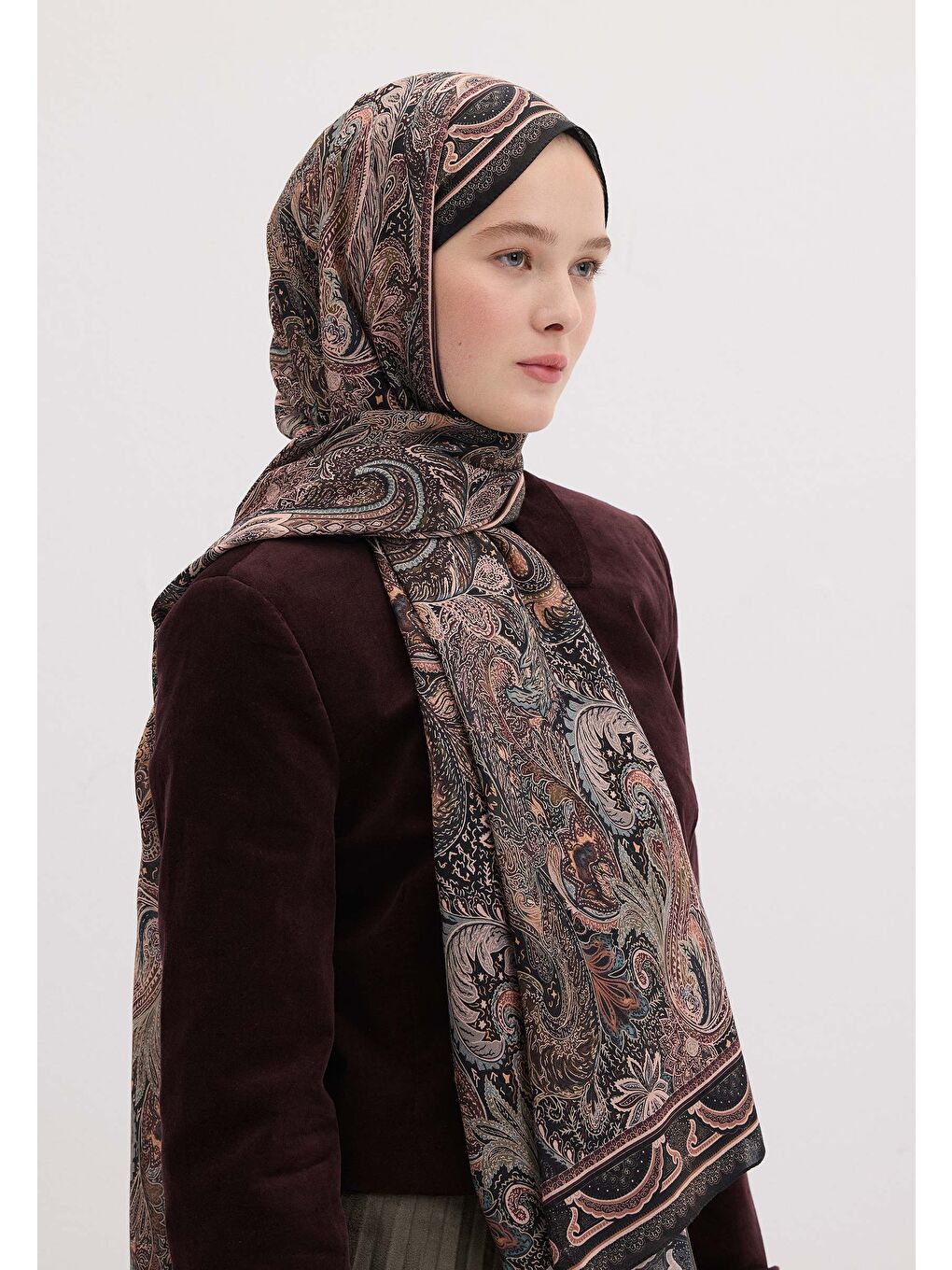 Amora Desen Şal Siyah-1