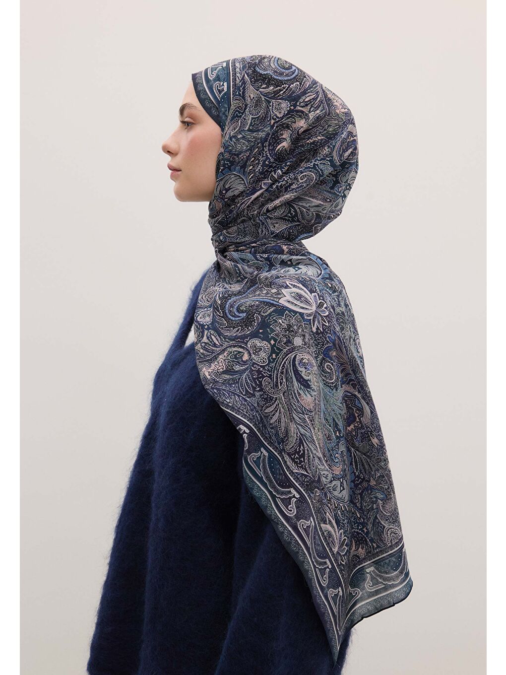 Amora Desen Şal Mavi