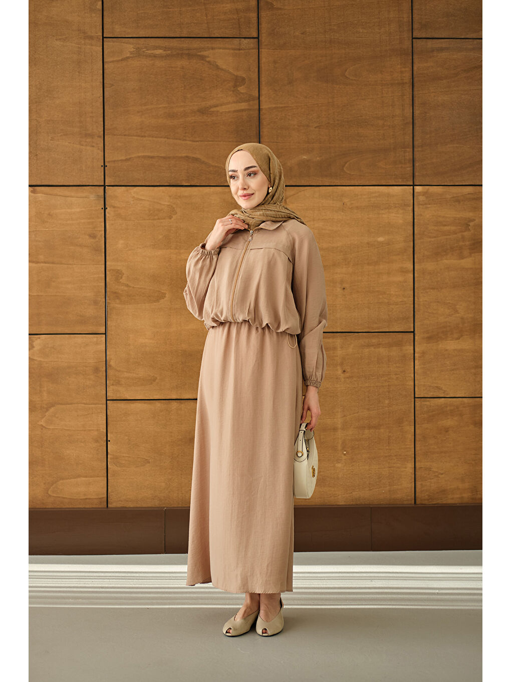 Bej Kadın Gömlek Yaka Fermuarlı Etekli Takım Vizon-3