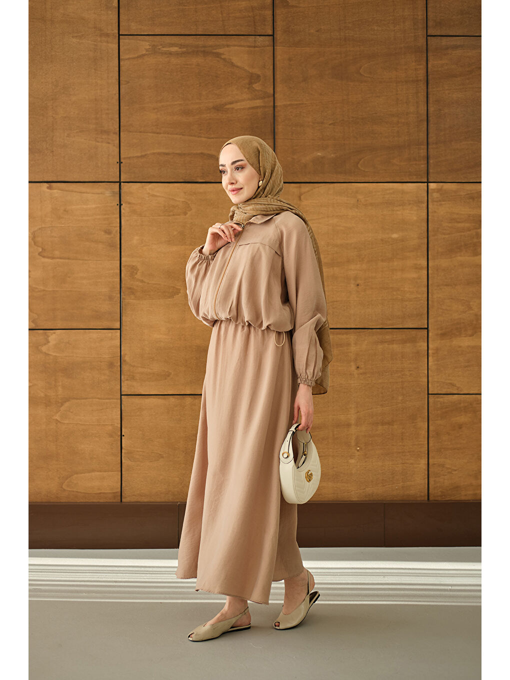 Bej Kadın Gömlek Yaka Fermuarlı Etekli Takım Vizon-4