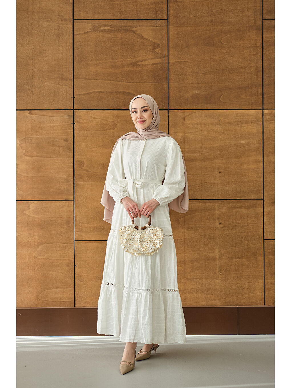 Kadın Nakış Detaylı Simli Jakar Elbise Beyaz-3