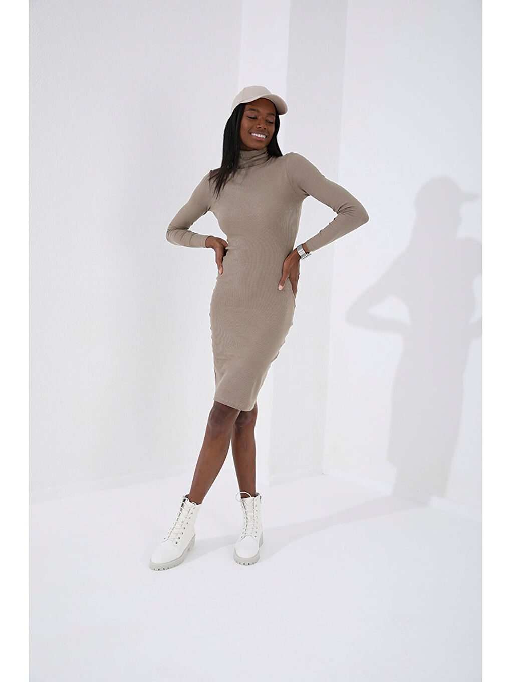Bej Kaşkorse Triko Dar Kalıp Balıkçı Yaka Kadın Elbise - 97117-1