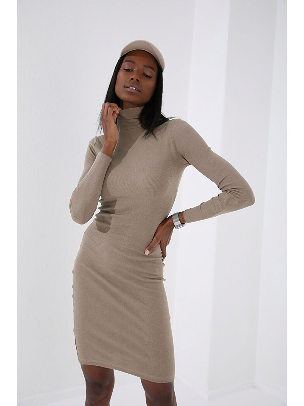 Bej Kaşkorse Triko Dar Kalıp Balıkçı Yaka Kadın Elbise - 97117-5
