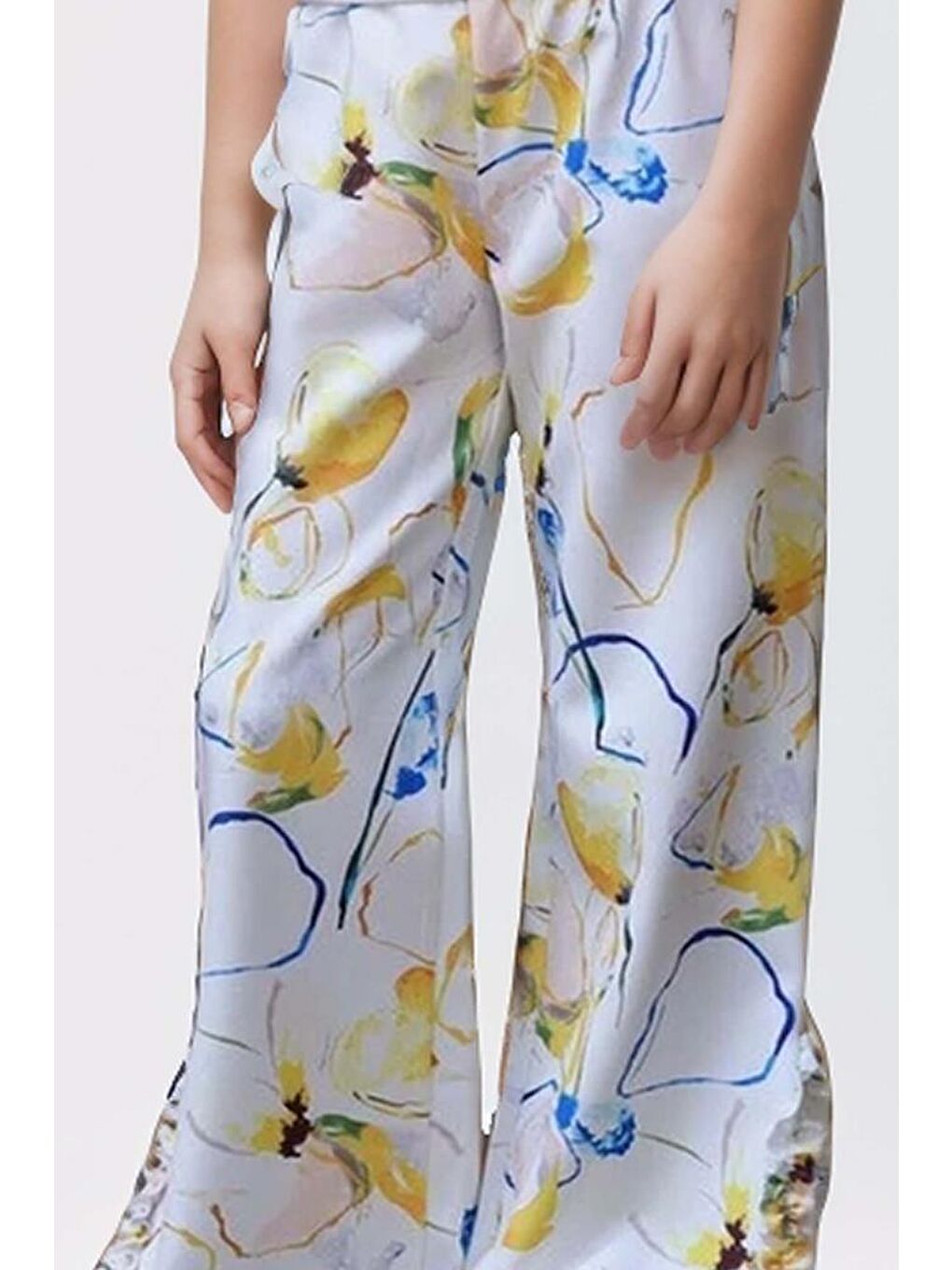 Kız Çocuk Gül Detaylı Tek Omuzlu Kaşkorse Bluz ve Dijital Baskılı Beyaz Alt Üst Takım-2