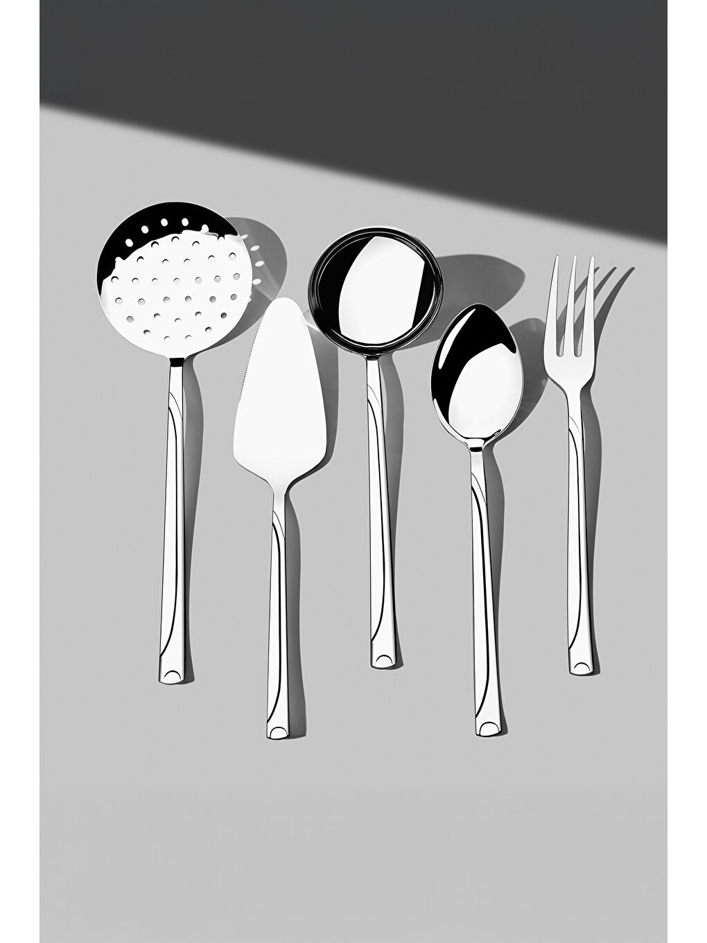 Gri Fiesta Sade 12 Kişilik 89 Parça Deri Kutulu Çatal Kaşık Bıçak Takımı-1