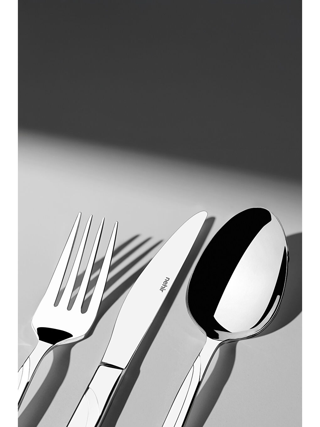 Gri Fiesta Sade 12 Kişilik 89 Parça Deri Kutulu Çatal Kaşık Bıçak Takımı-2