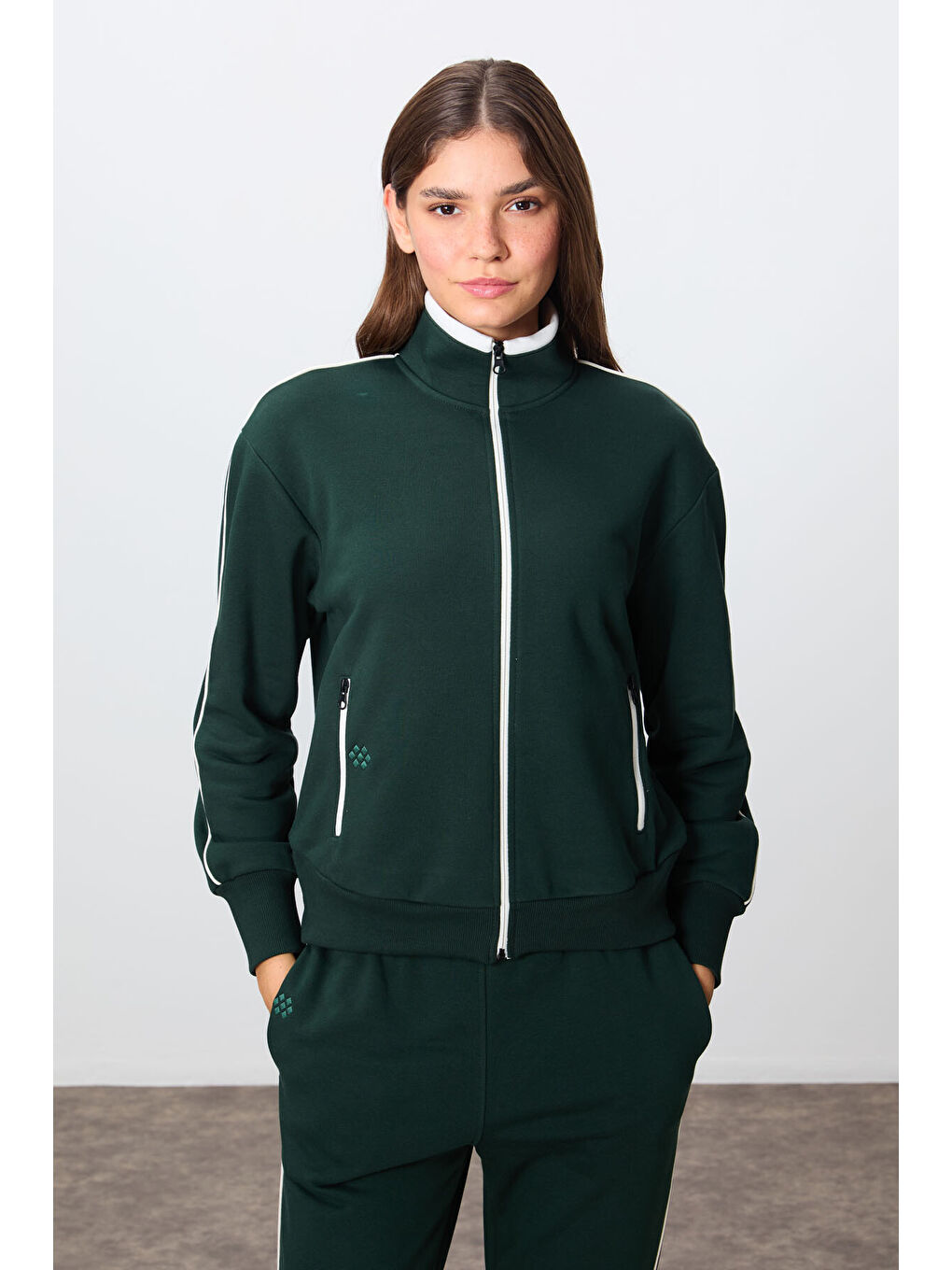 Çam Yeşili Kompakt Pamuklu Kalın Pürüzsüz Dokulu Dik Yaka Oversize Fit Kadın Eşofman Takım - 95340-3