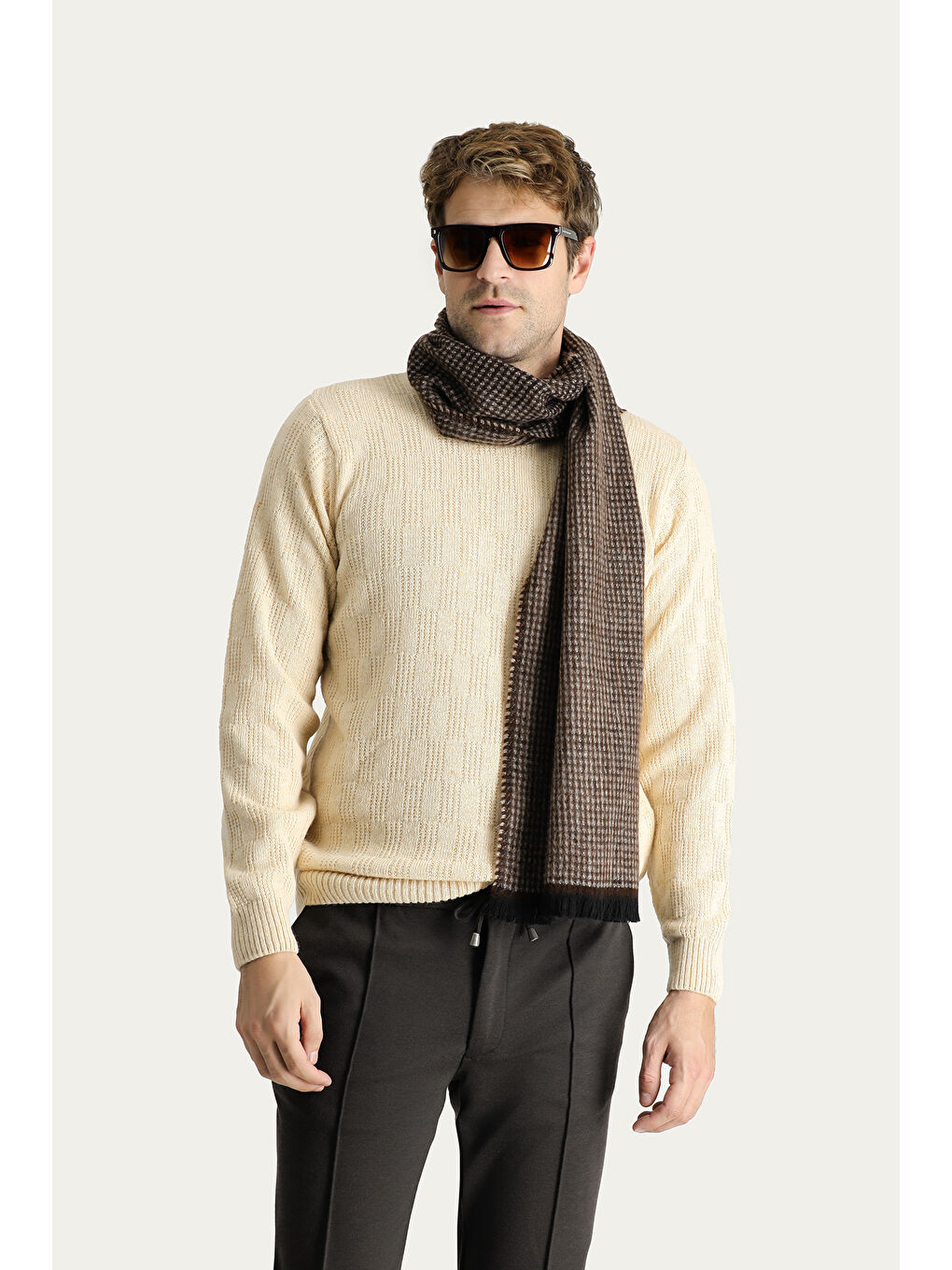 Bej Bisiklet Yaka Regular Fit Yünlü Düz Triko Büyük Beden Kazak-1