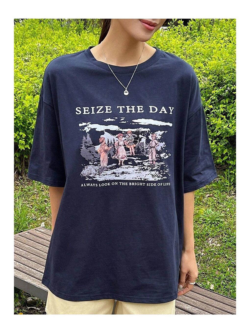 Trendseninle Lacivert Kadın Lacivert Seize The Day Baskılı Oversize Tişört - 4