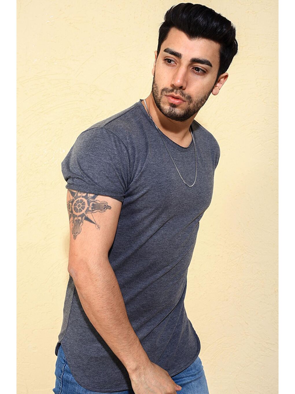 Antrasit Uzun Oval Slim Fit Basic Erkek Tişört-1