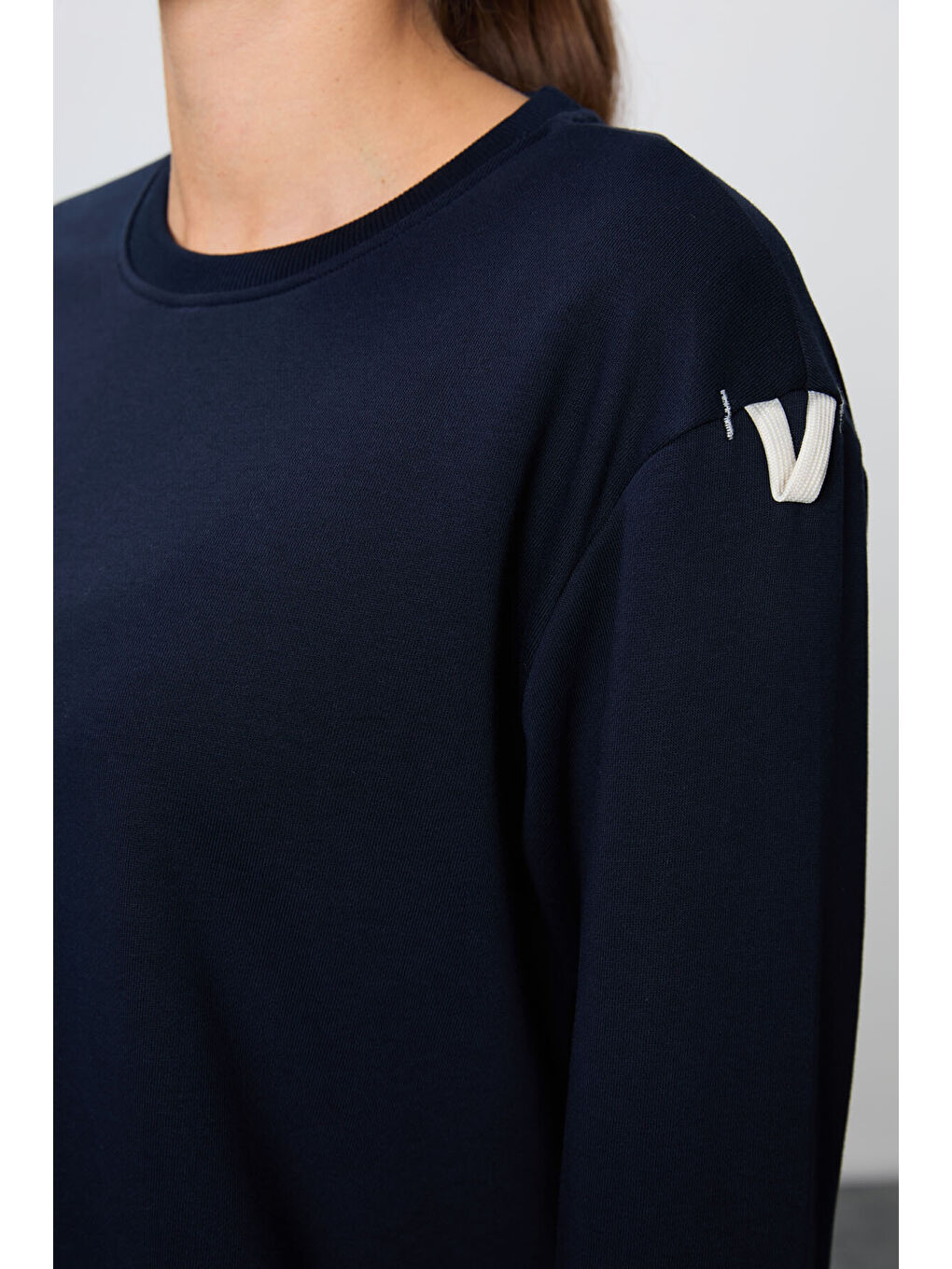 İndigo Kompakt Pamuklu Kalın Pürüzsüz Dokulu O Yaka Oversize Fit Kadın Eşofman Takım - 95341-4