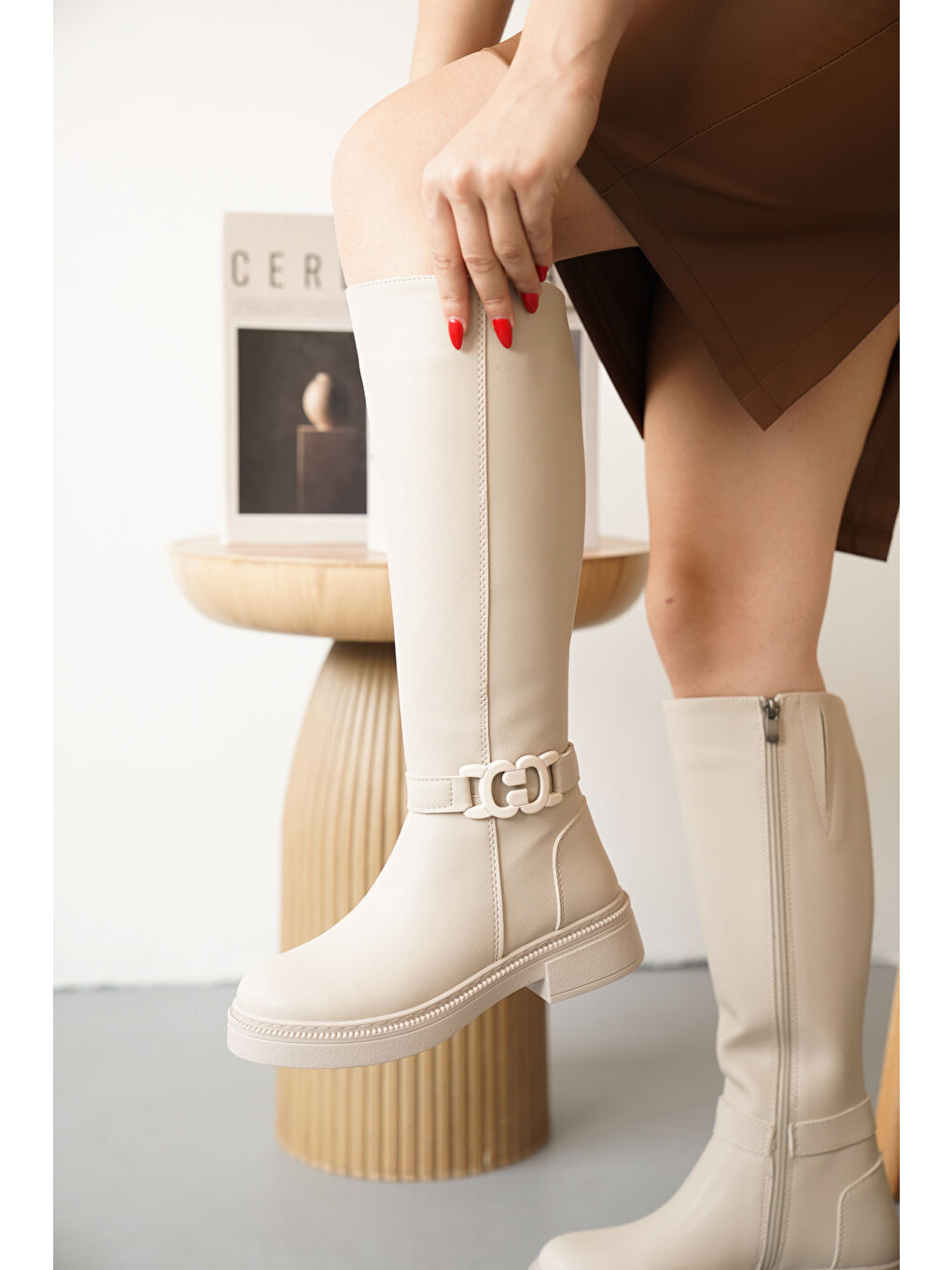 Bej D942 Soğuk Geçirmez Kışlık Kadın Çizme