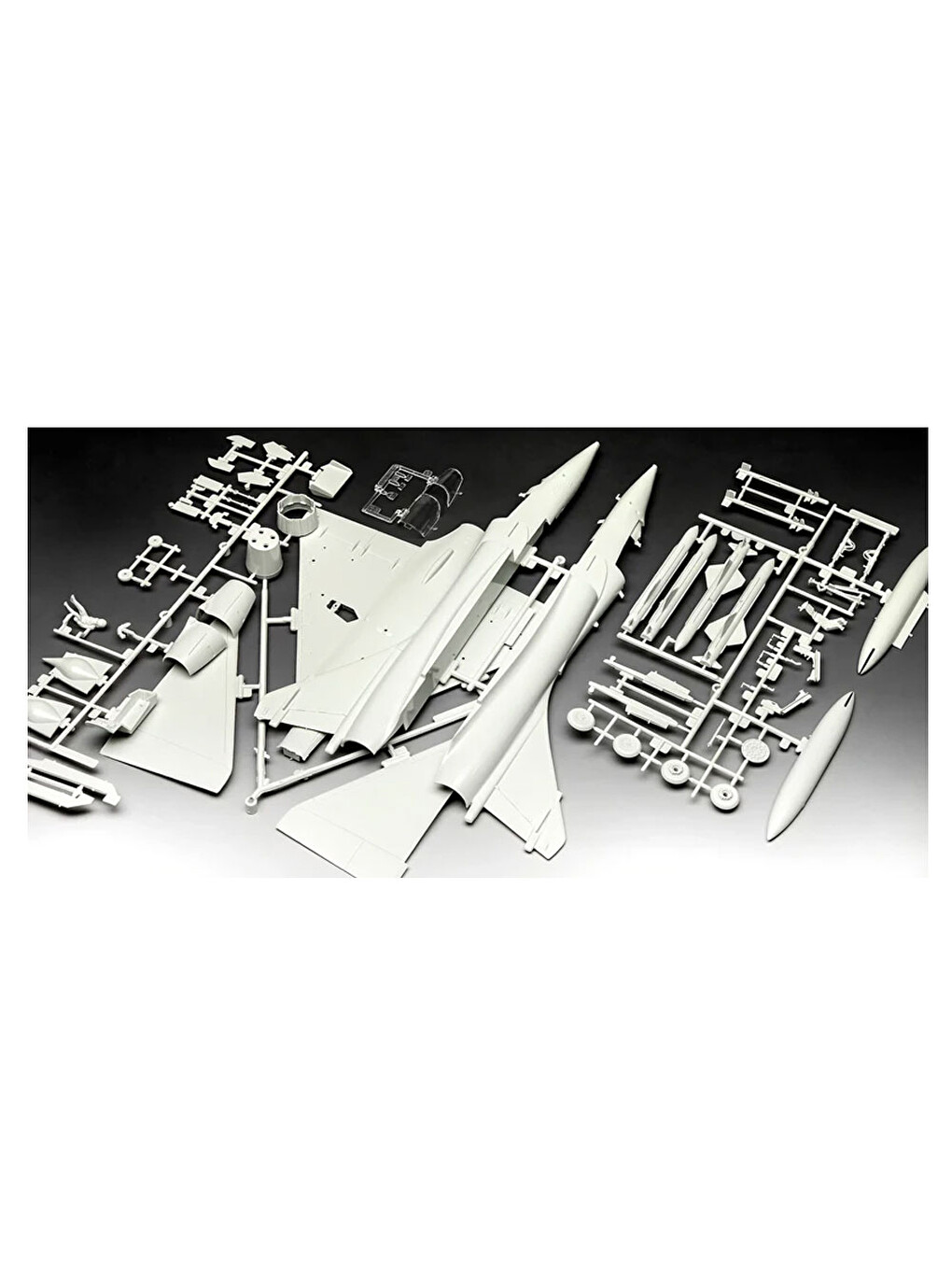 Model Set Uçak Dassault Mirage 2000c 63813-1
