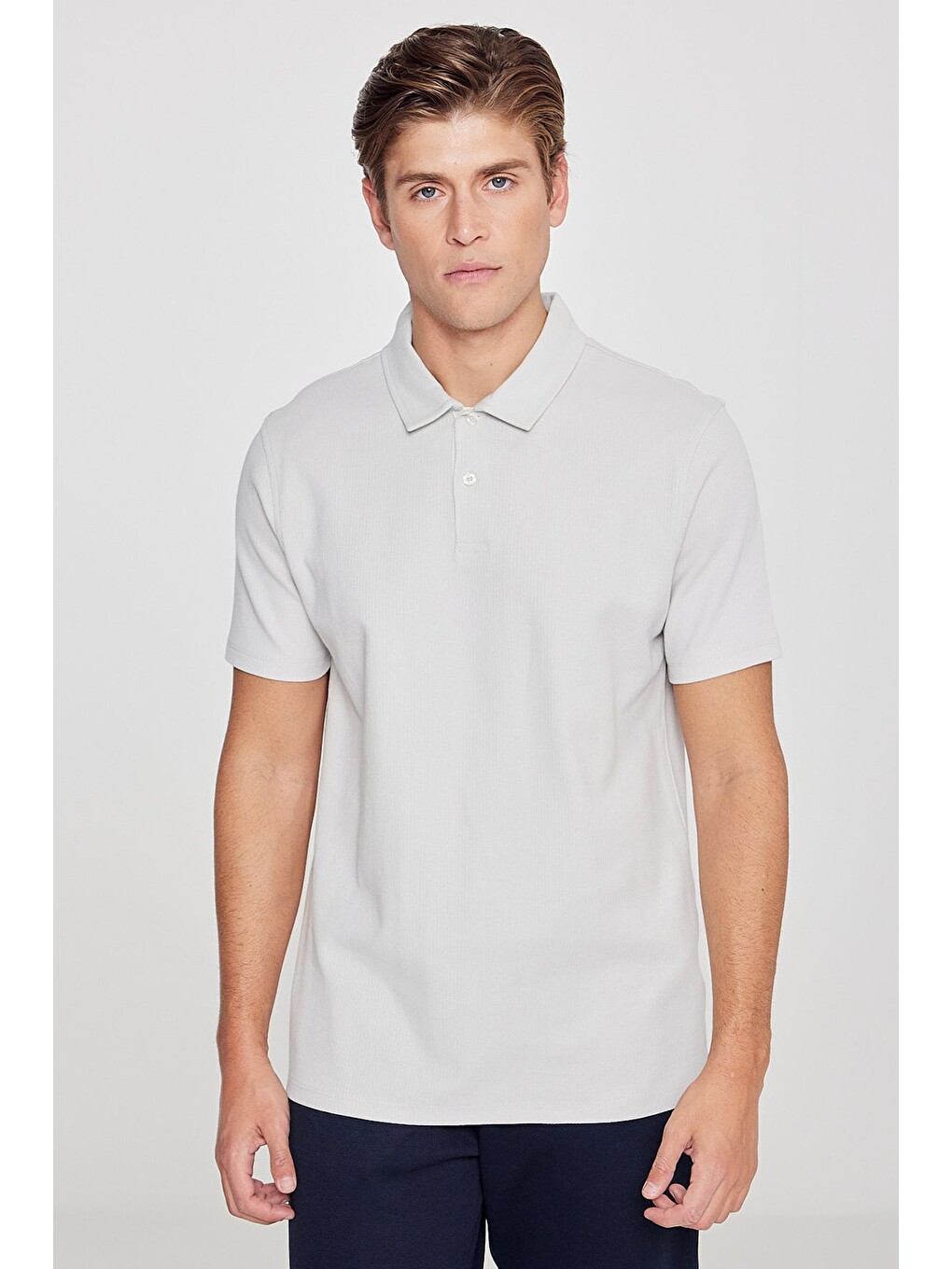Erkek Gri %100 Pamuk Slim Fit Dar Kesim Polo Yaka Jakarlı Triko Tişört