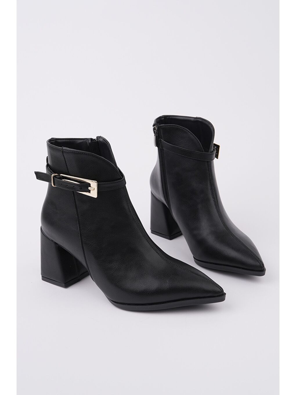 Siyah GLORİA Sivri Burun Kemer Detaylı Kalın Topuklu Fermuarlı Kadın Bot-2