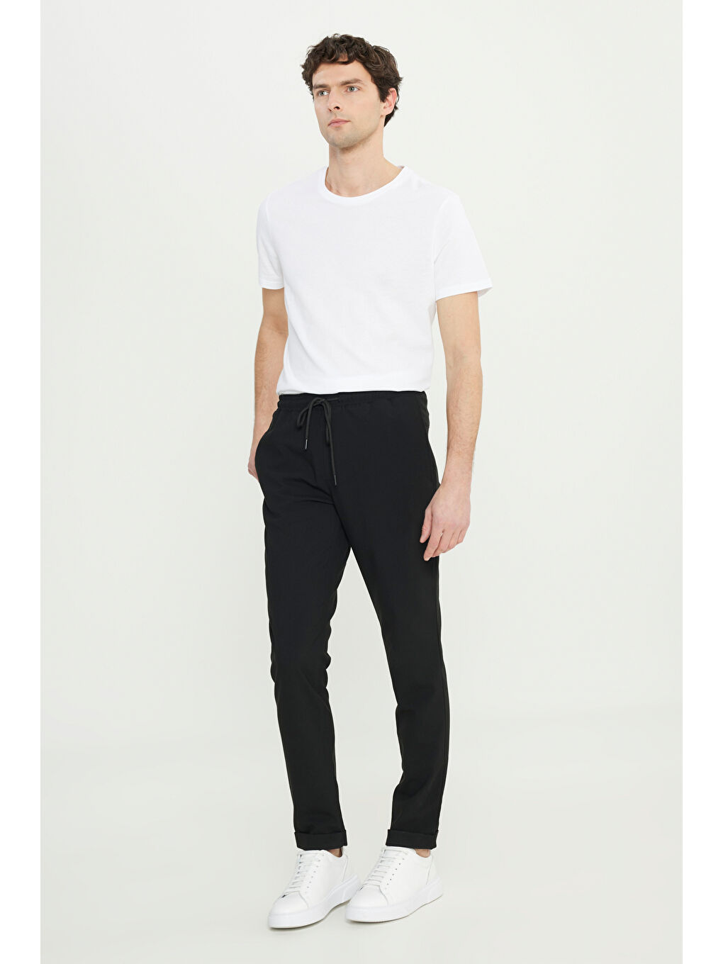 Erkek Siyah Slim Fit Rahat Kesim Beli Bağlamalı Yan Cepli Jogger Pantolon