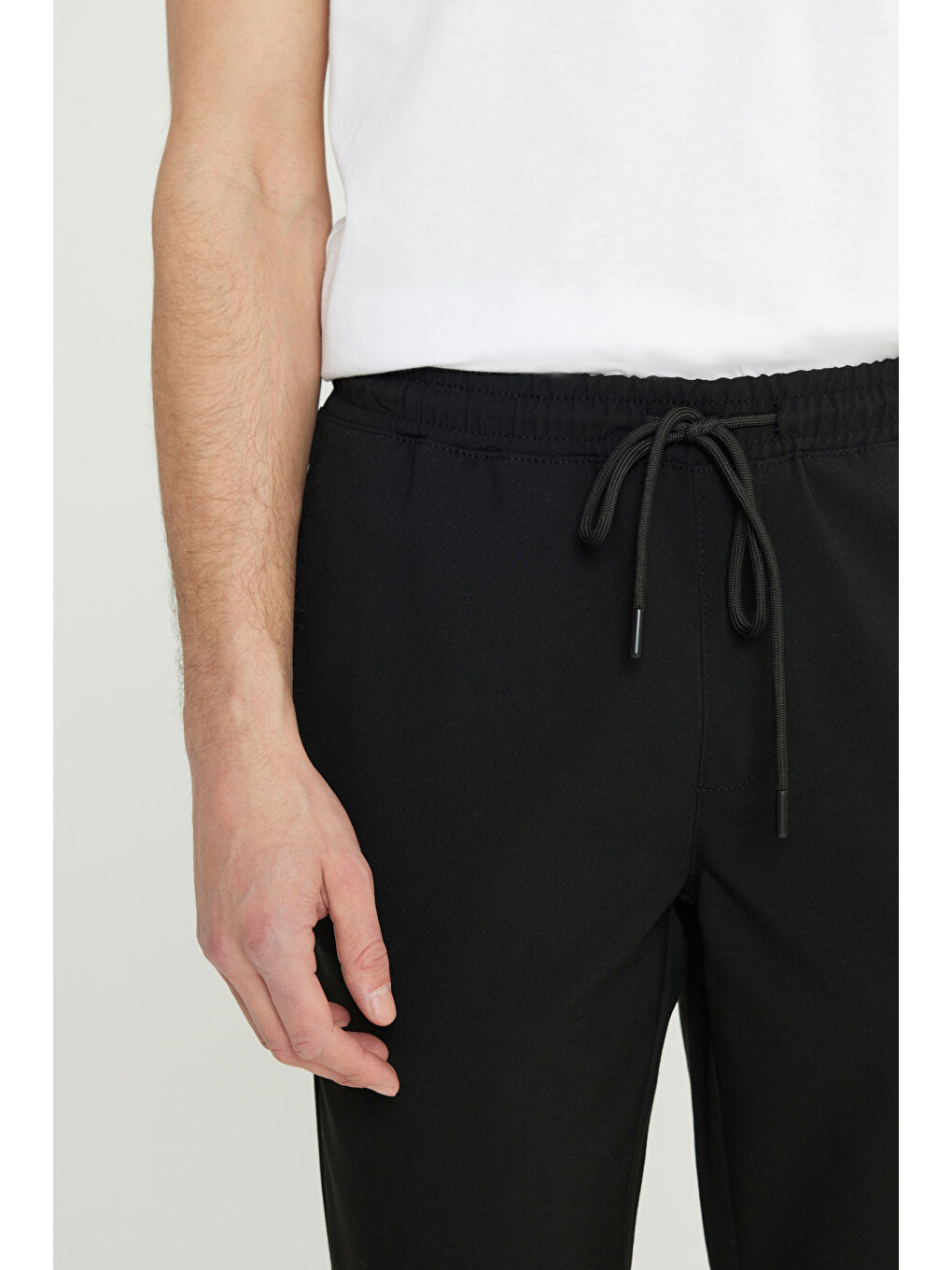 Erkek Siyah Slim Fit Rahat Kesim Beli Bağlamalı Yan Cepli Jogger Pantolon-2