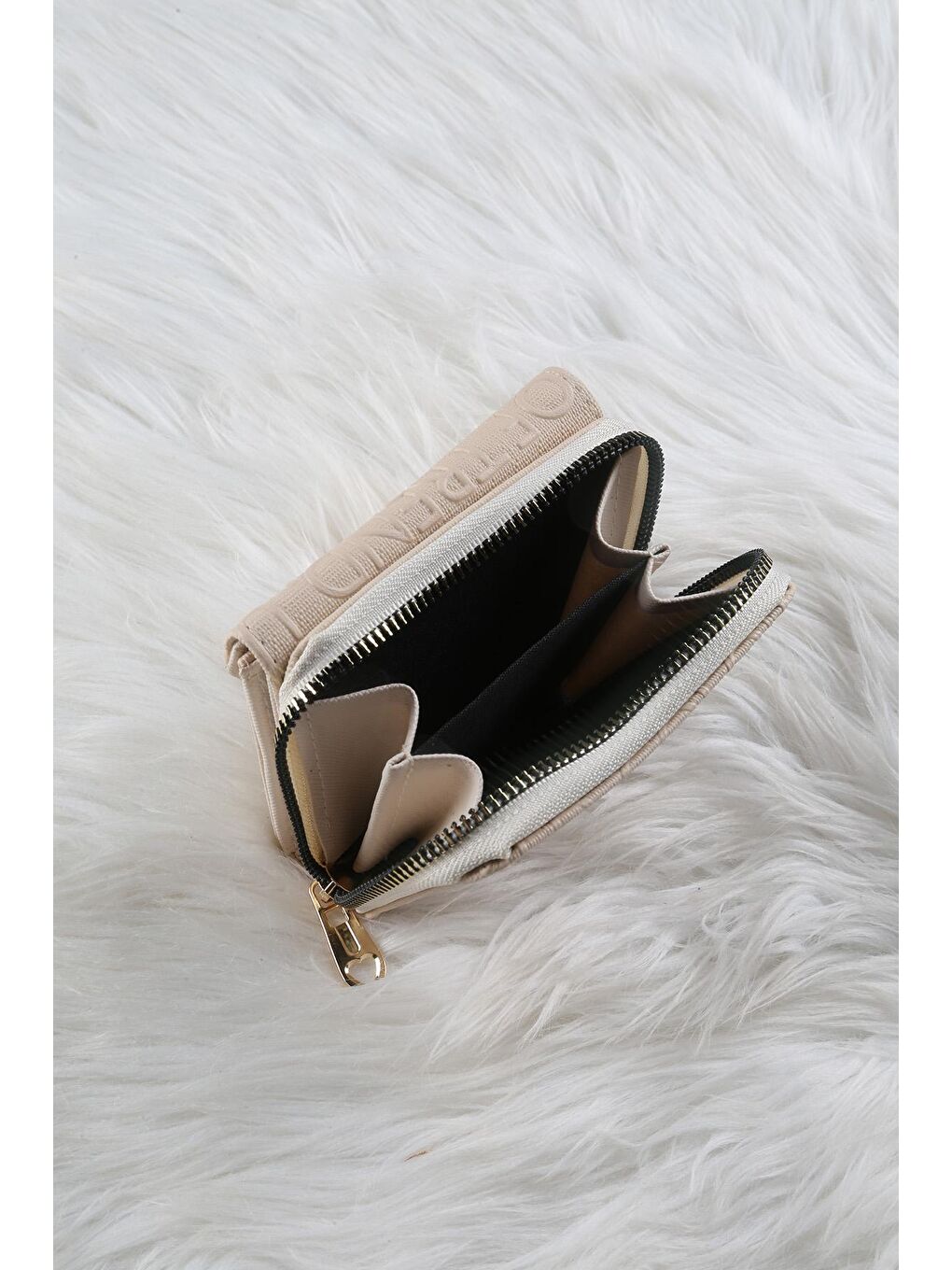 Bej Kabartma Yazılı Cüzdan/Para Çantası-2