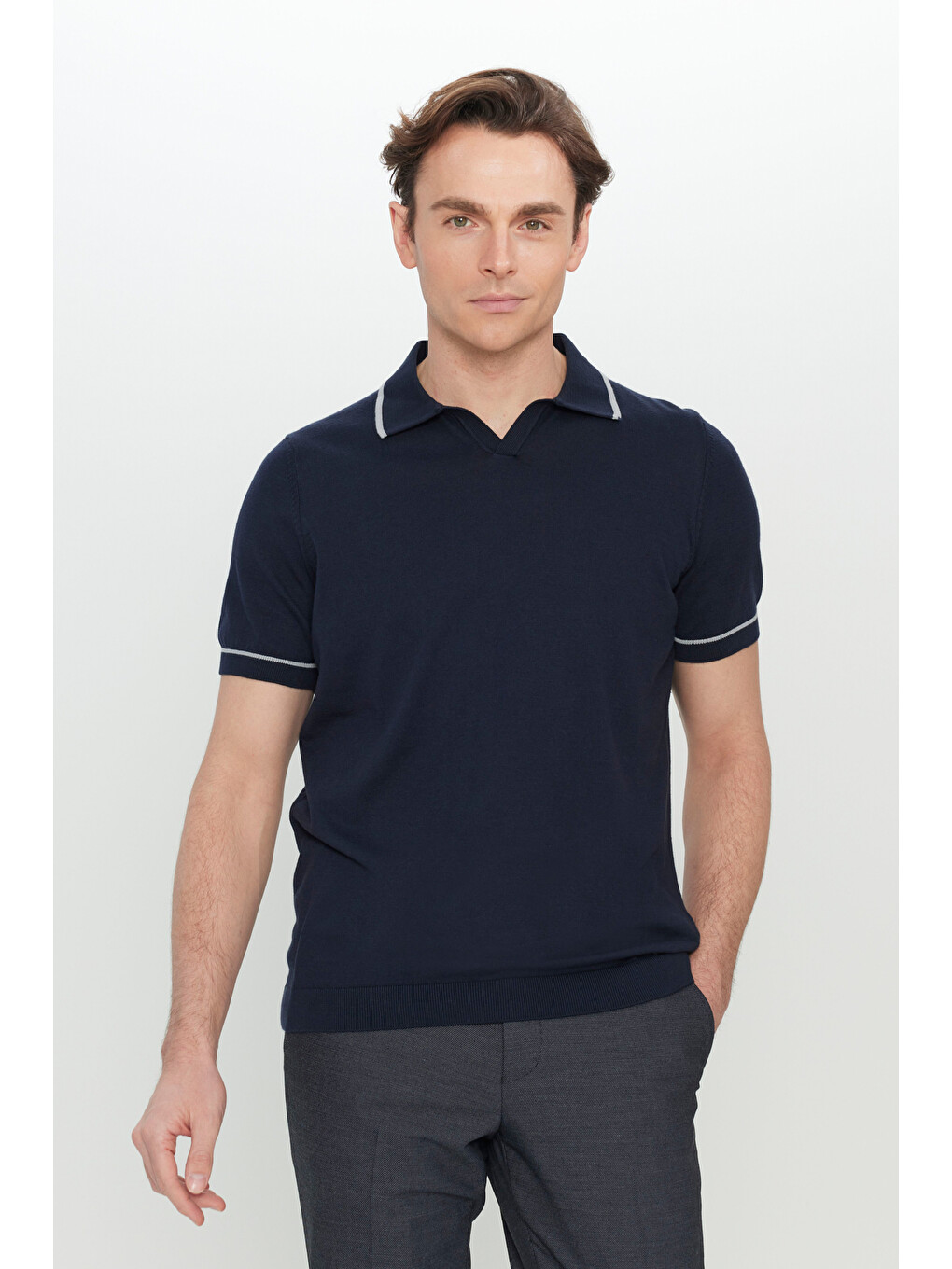 Erkek Lacivert %100 Pamuk Standart Fit Normal Kesim Polo Yaka Triko Tişört