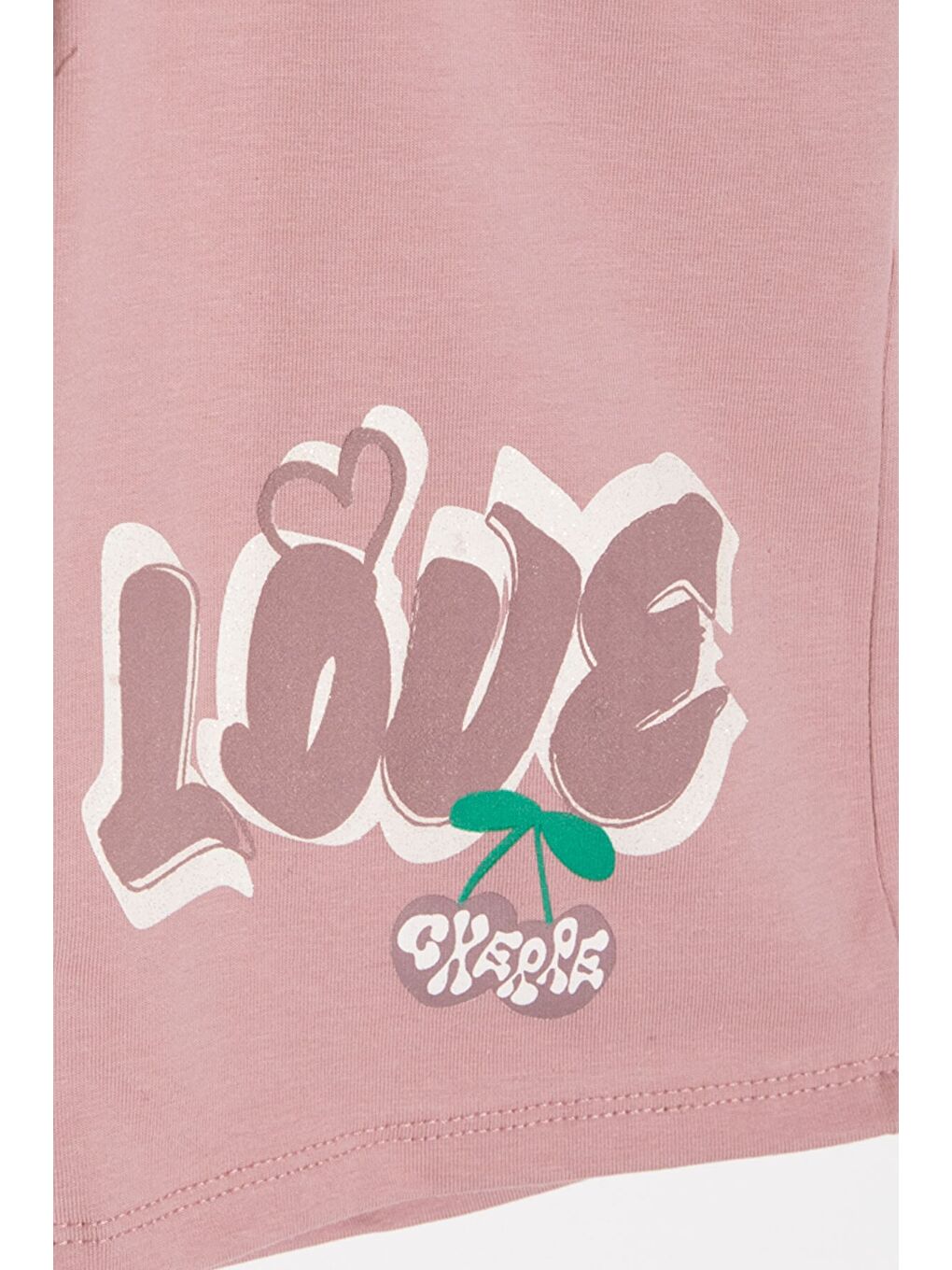 Pembe Gül Kurusu Kiraz Desenli Love Yazılı Tişörtlü Kız Çocuk Şortlu Takım 23899-4