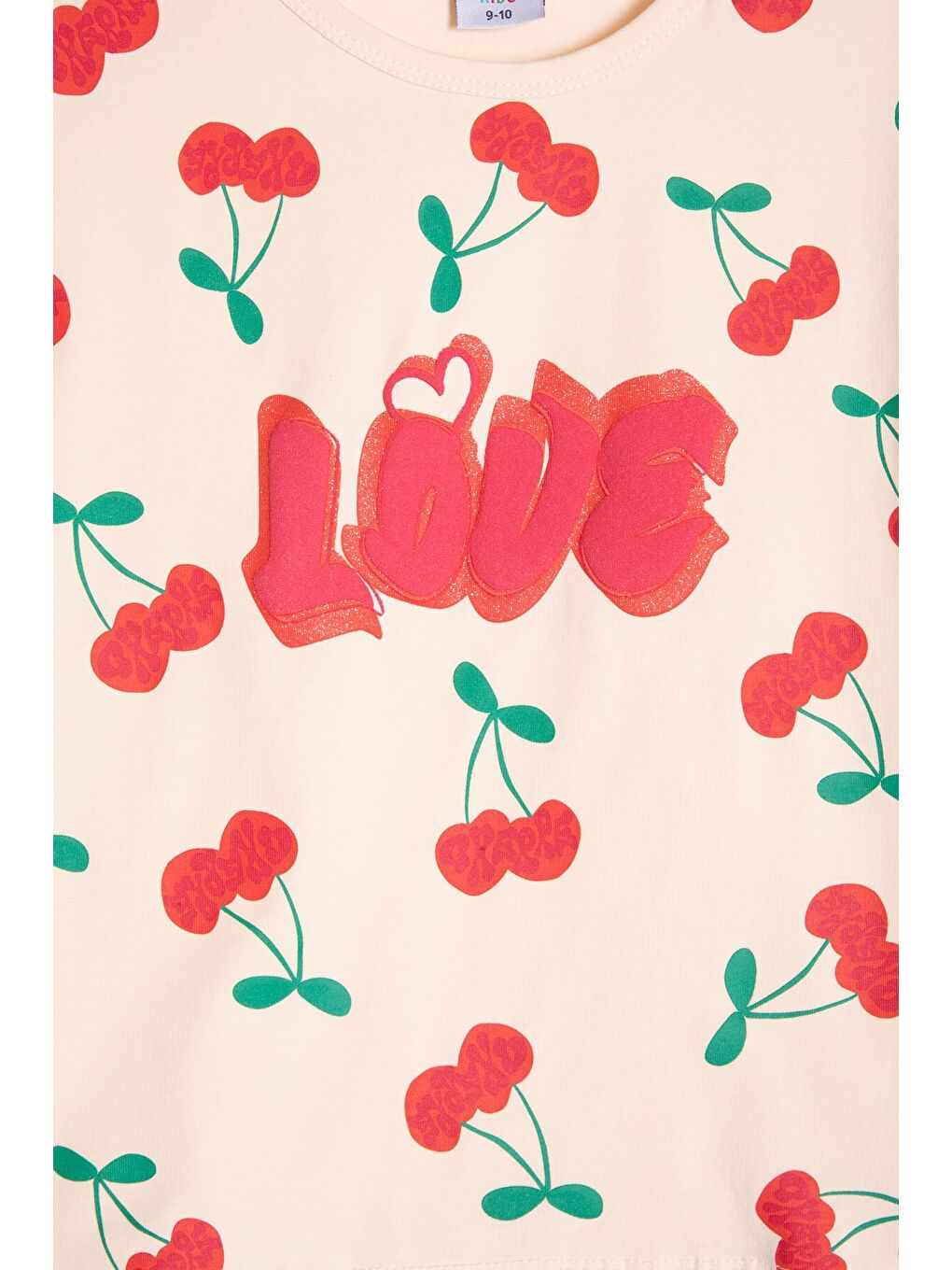 Kırmızı Kiraz Desenli Love Yazılı Tişörtlü Kız Çocuk Şortlu Takım 23897-4
