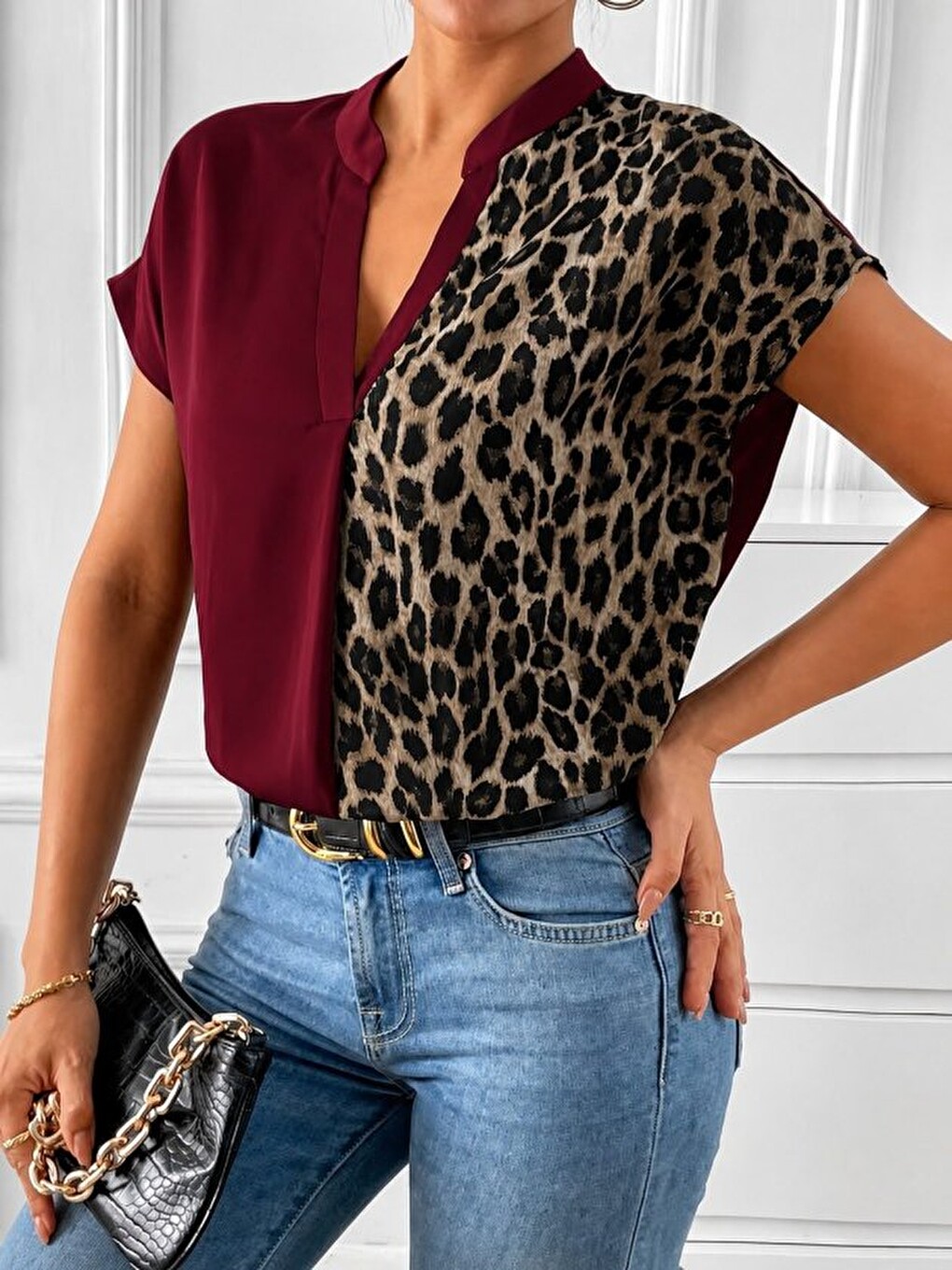 Bordo Kadın Kısa Kollu V Hakim Yakalı Leopar Desenli Sandy Bluza-2