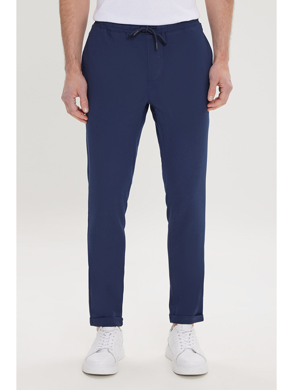 Erkek Lacivert Slim Fit Rahat Kesim Beli Bağlamalı Yan Cepli Jogger Pantolon-1