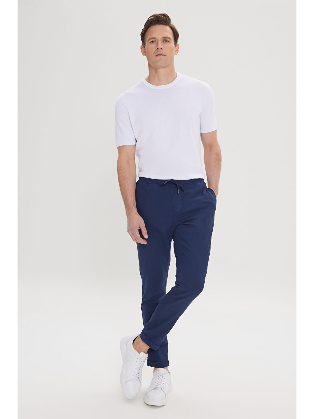 Erkek Lacivert Slim Fit Rahat Kesim Beli Bağlamalı Yan Cepli Jogger Pantolon-3